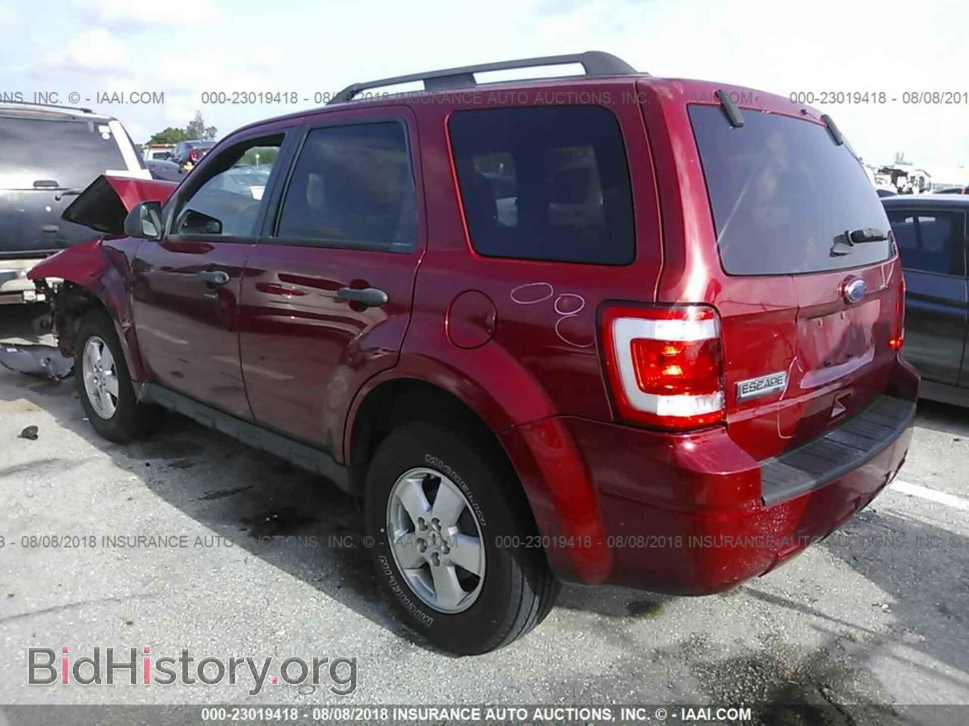 2011 Ford Escape - VIN: 1FMCU9D74BKB26216 - Фото 3