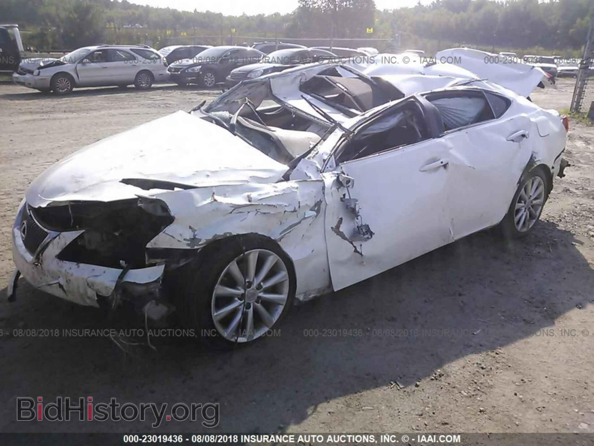 2009 LEXUS IS - VIN: JTHCK262295033754 - Photo 2