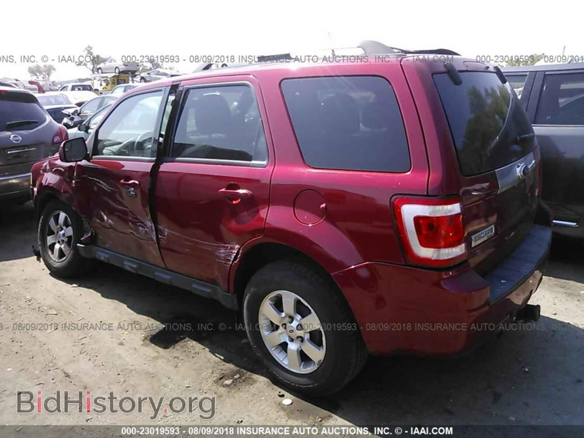 2011 Ford Escape - VIN: 1FMCU9EG6BKB27916 - Photo 3