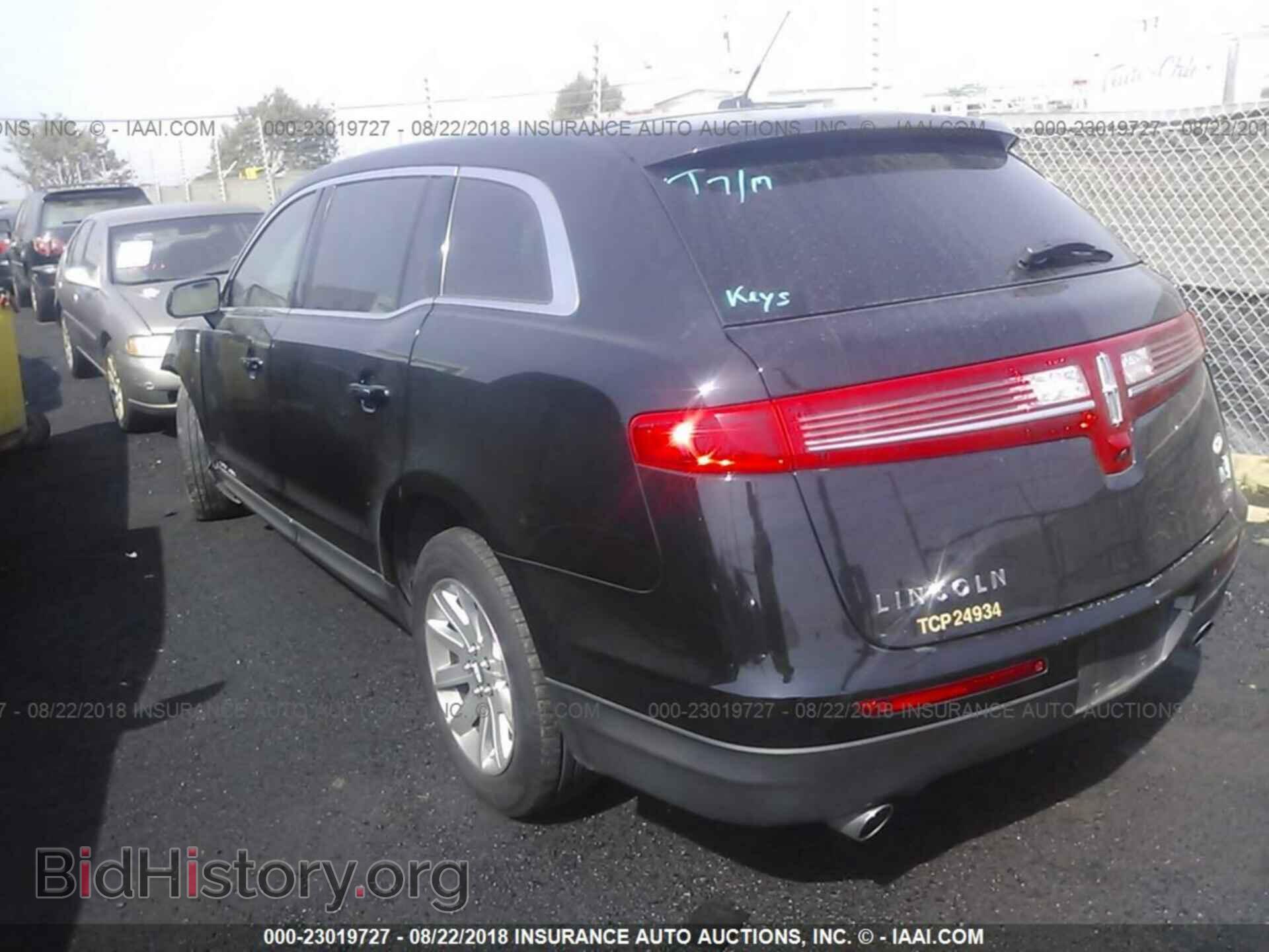 2015 LINCOLN MKT - VIN: 2LMHJ5NK2FBL03733 - Фото 3