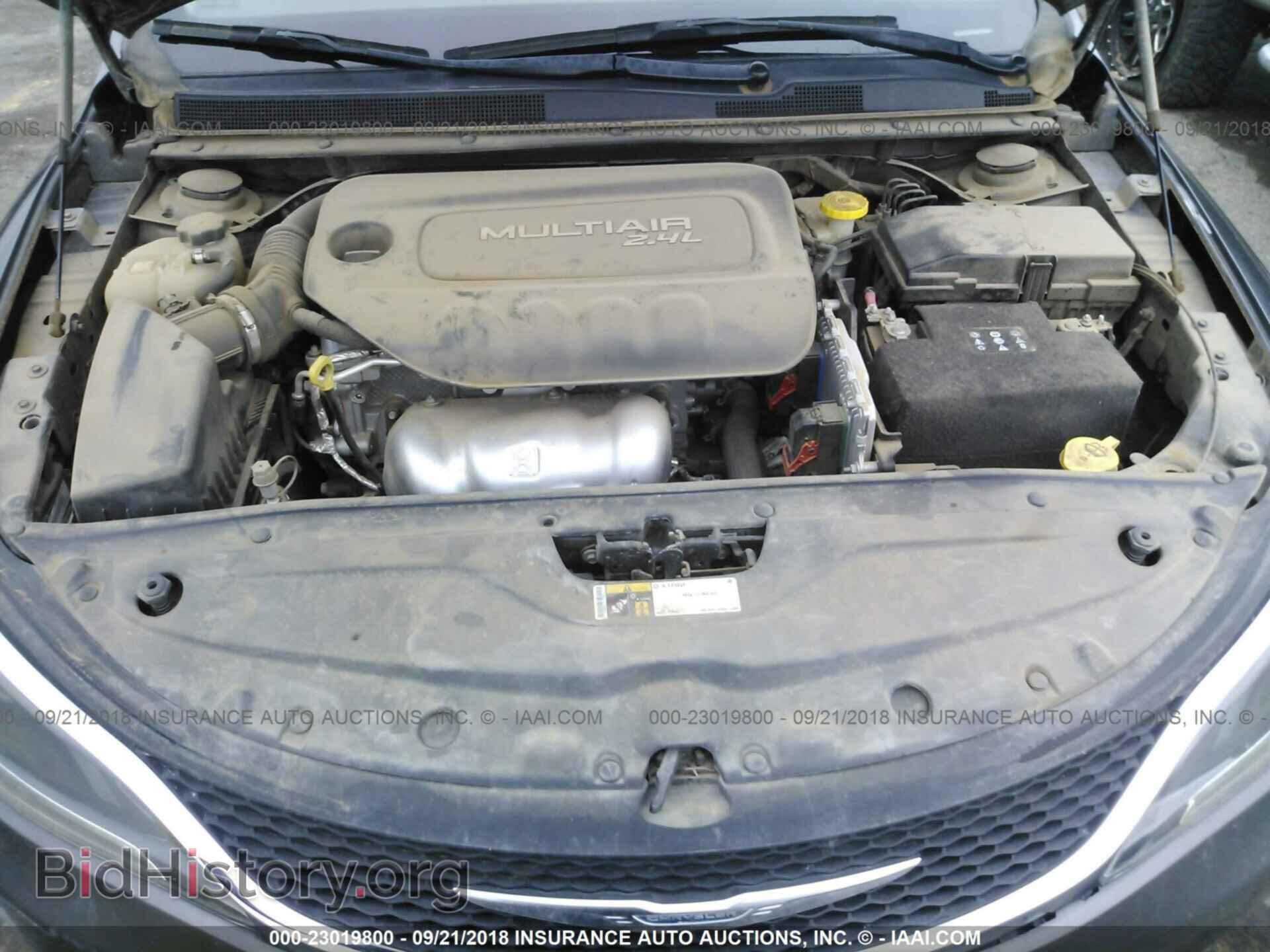 2016 Chrysler 200 - VIN: 1C3CCCAB1GN172674 - Photo 10