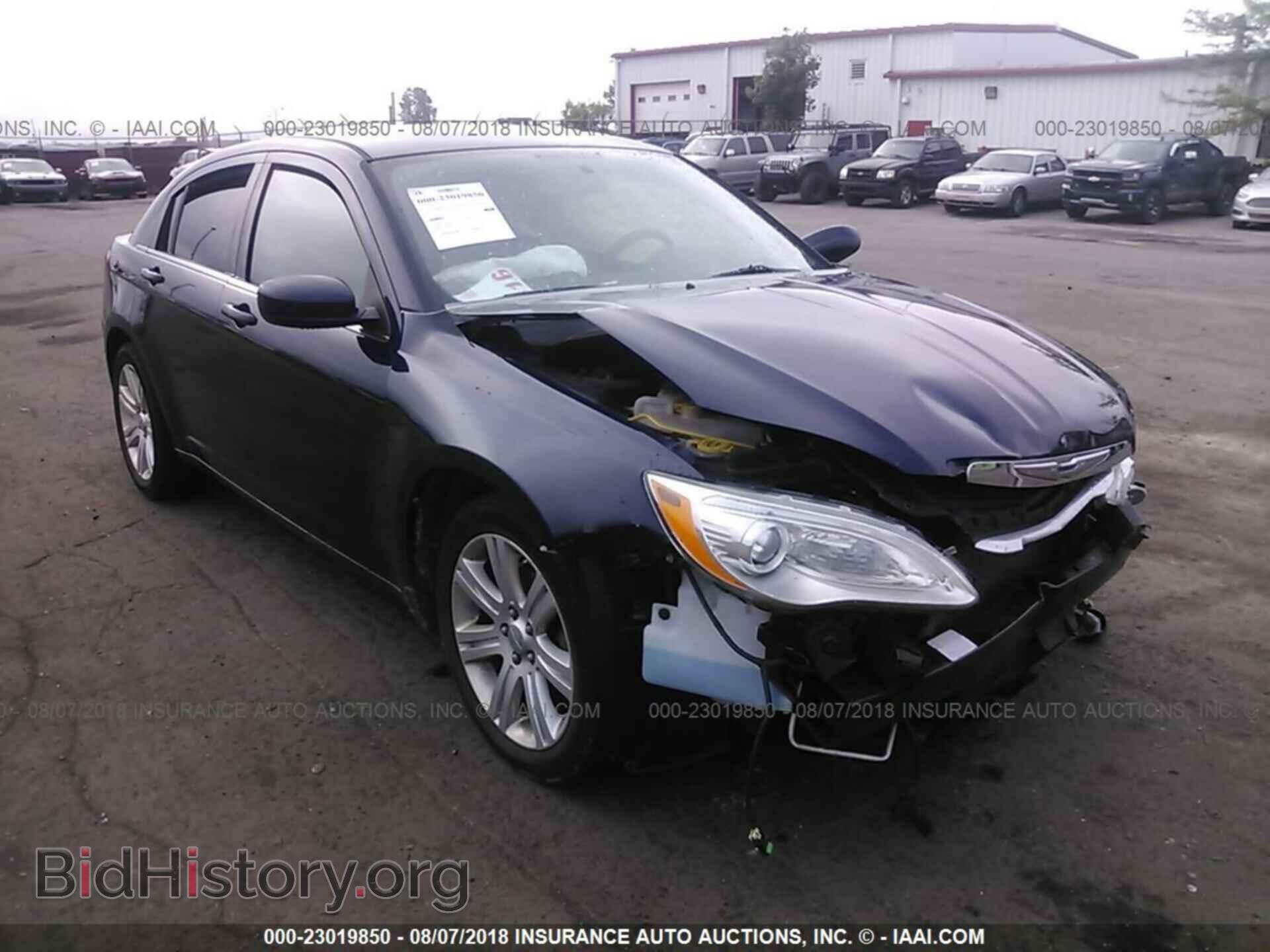 Фотография 1C3CCBBB1DN758361 - Chrysler 200 2013