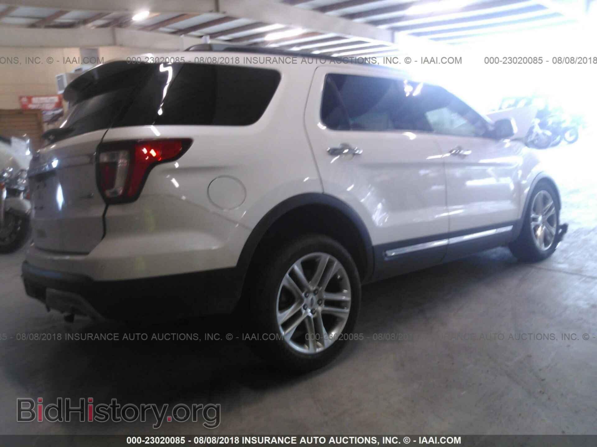 2016 Ford Explorer - VIN: 1FM5K8F83GGA32126 - Photo 4