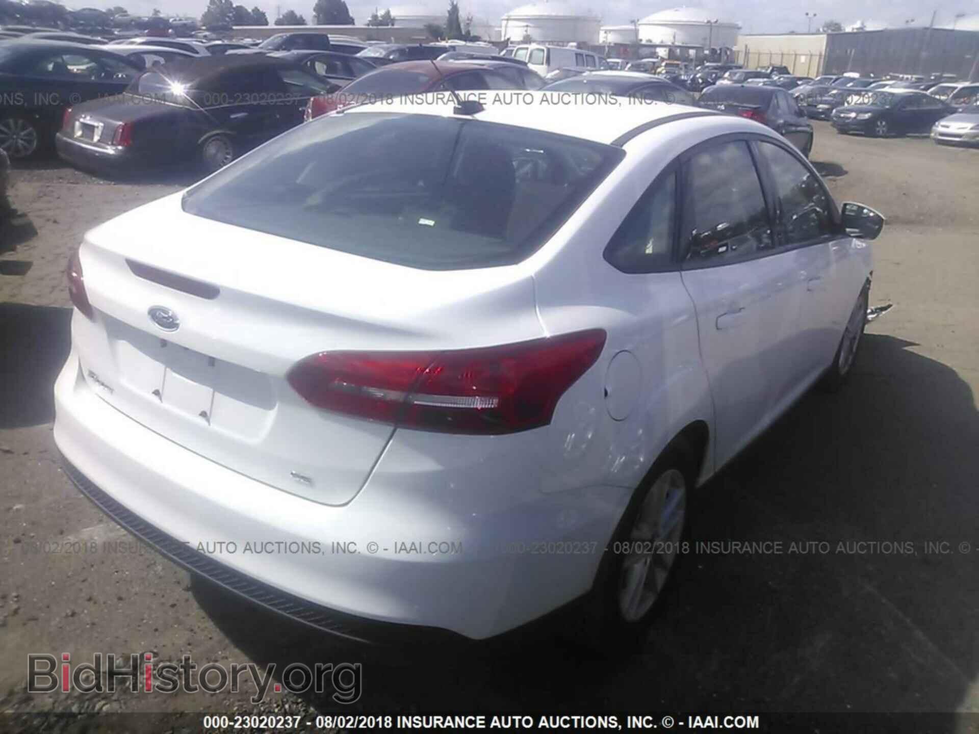 2018 Ford Focus - VIN: 1FADP3F27JL224850 - Фото 4
