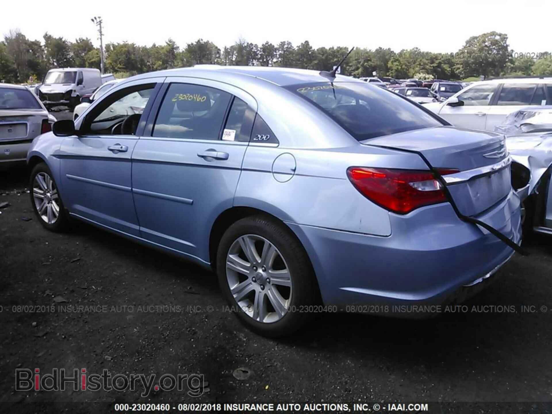 2013 Chrysler 200 - VIN: 1C3CCBAB1DN660304 - Фото 3