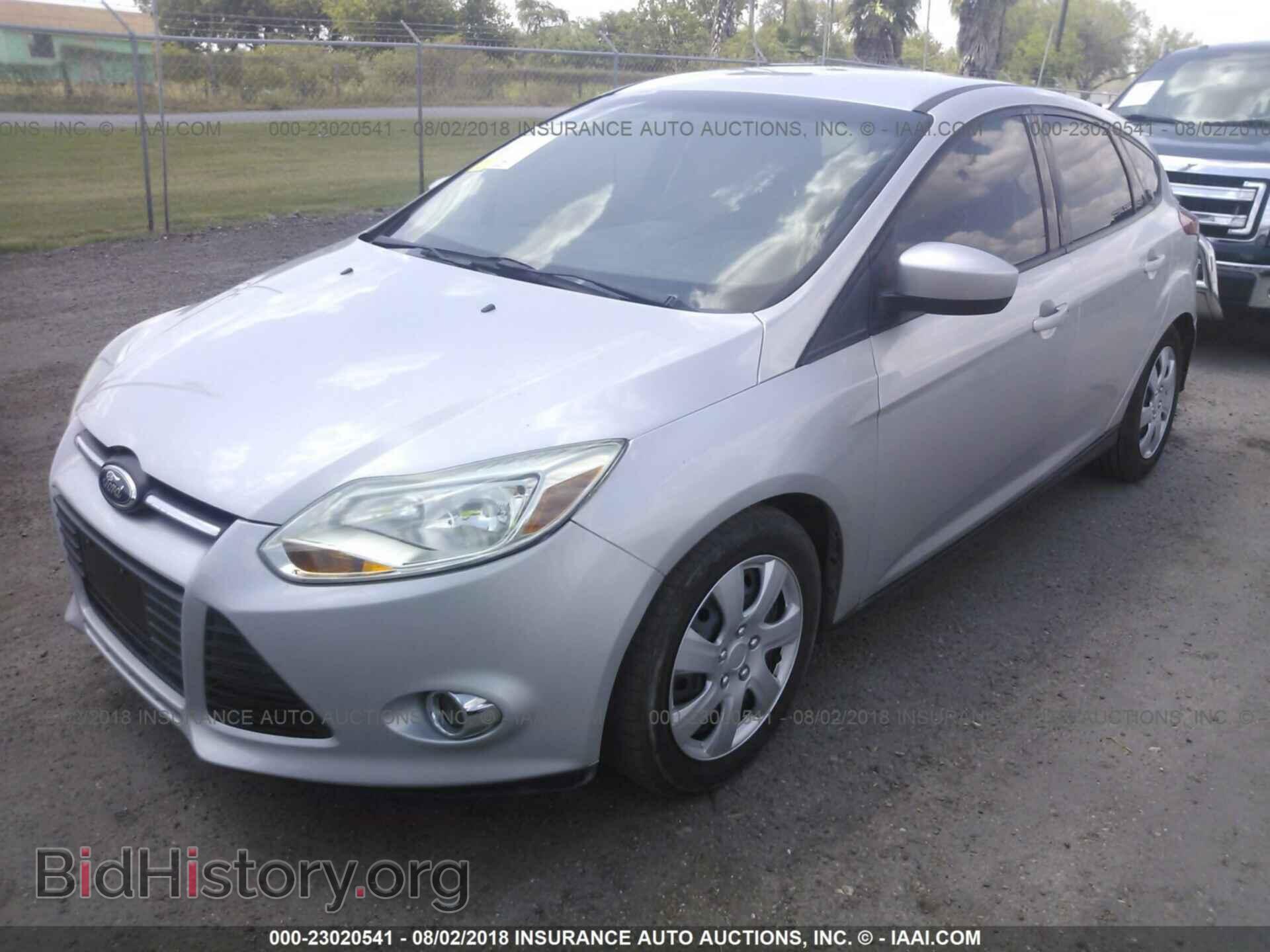 2012 Ford Focus - VIN: 1FAHP3K22CL183327 - Photo 2