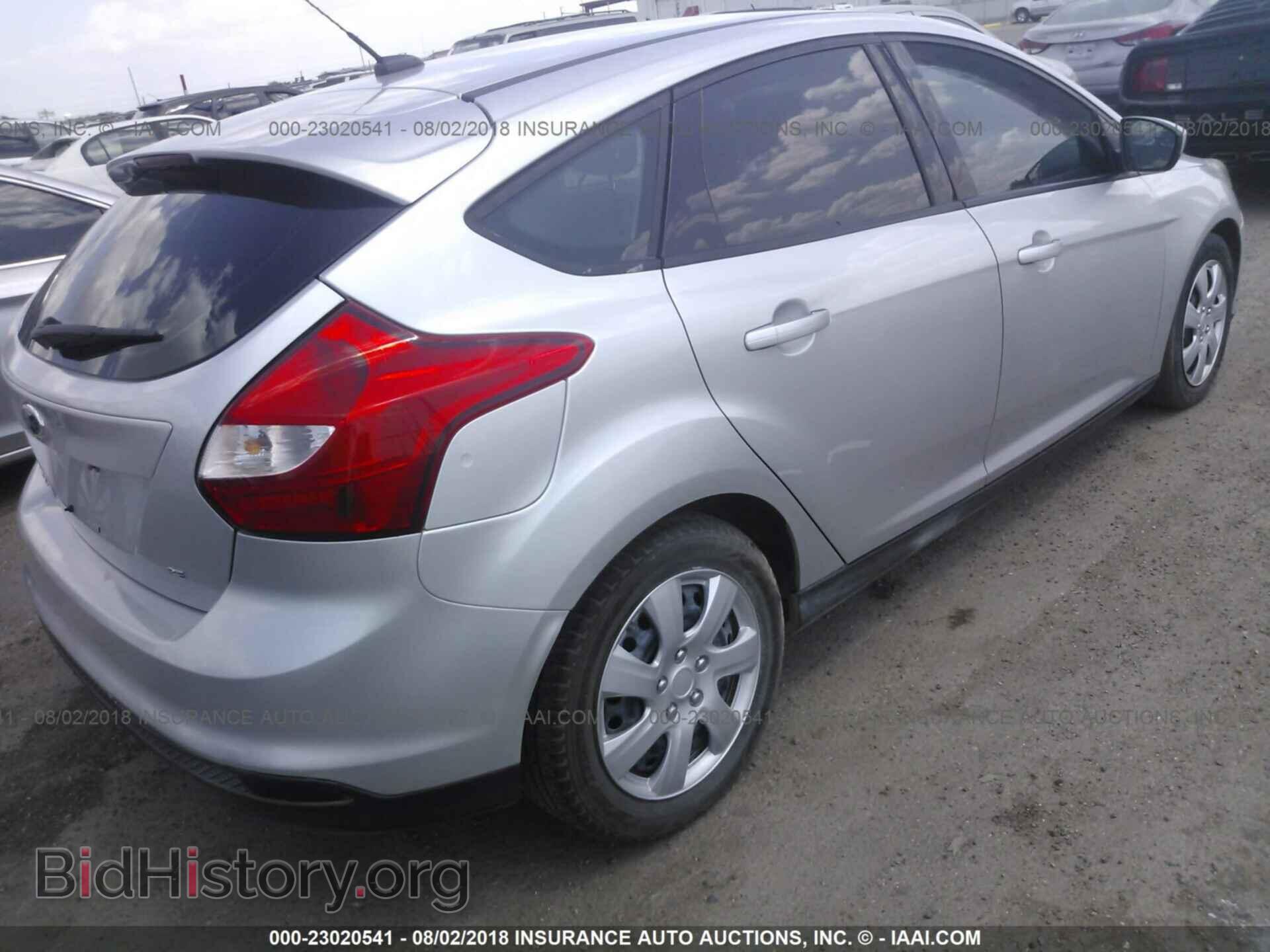 2012 Ford Focus - VIN: 1FAHP3K22CL183327 - Photo 4