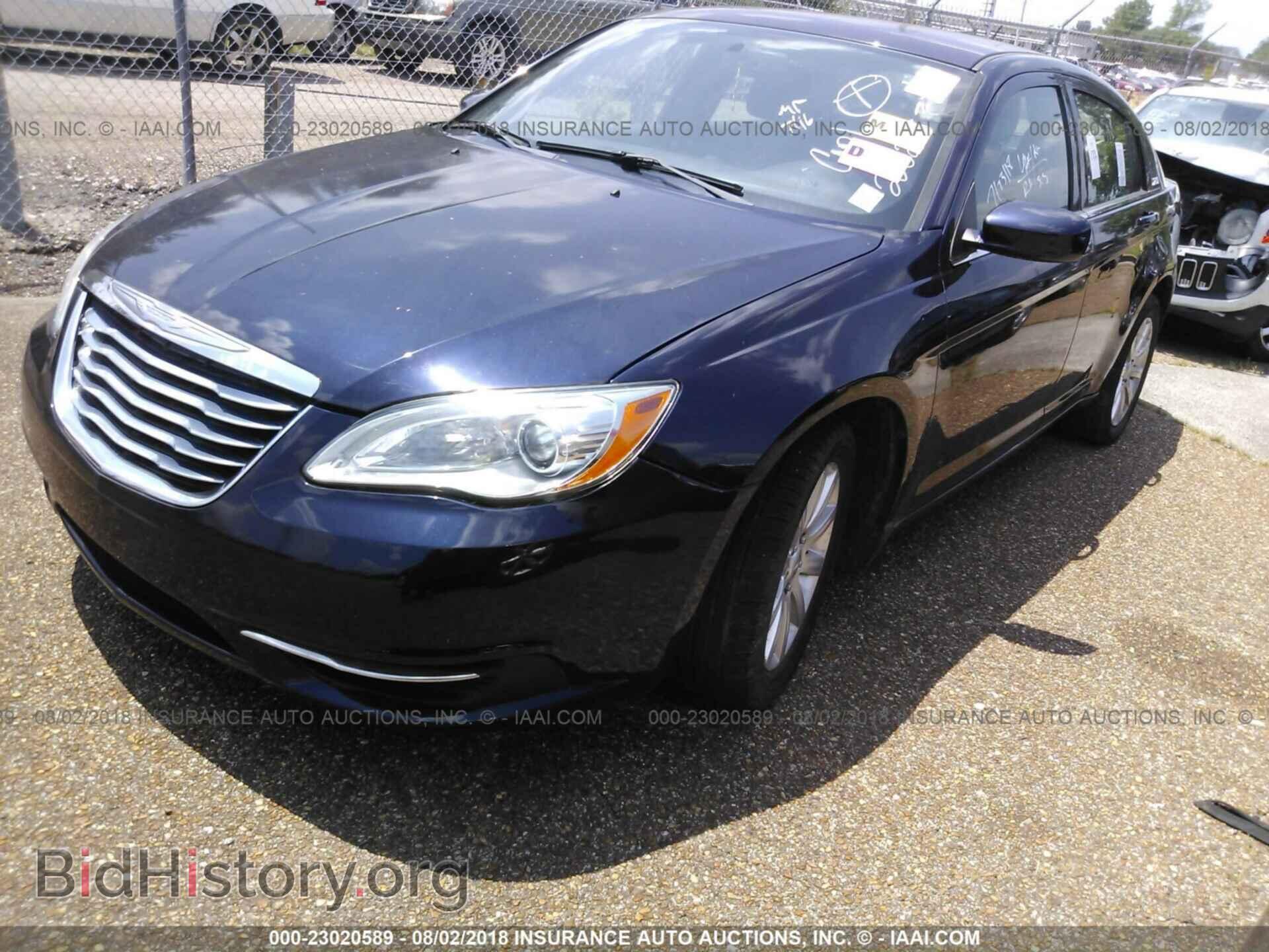 2012 Chrysler 200 - VIN: 1C3CCBBB2CN230228 - Фото 2