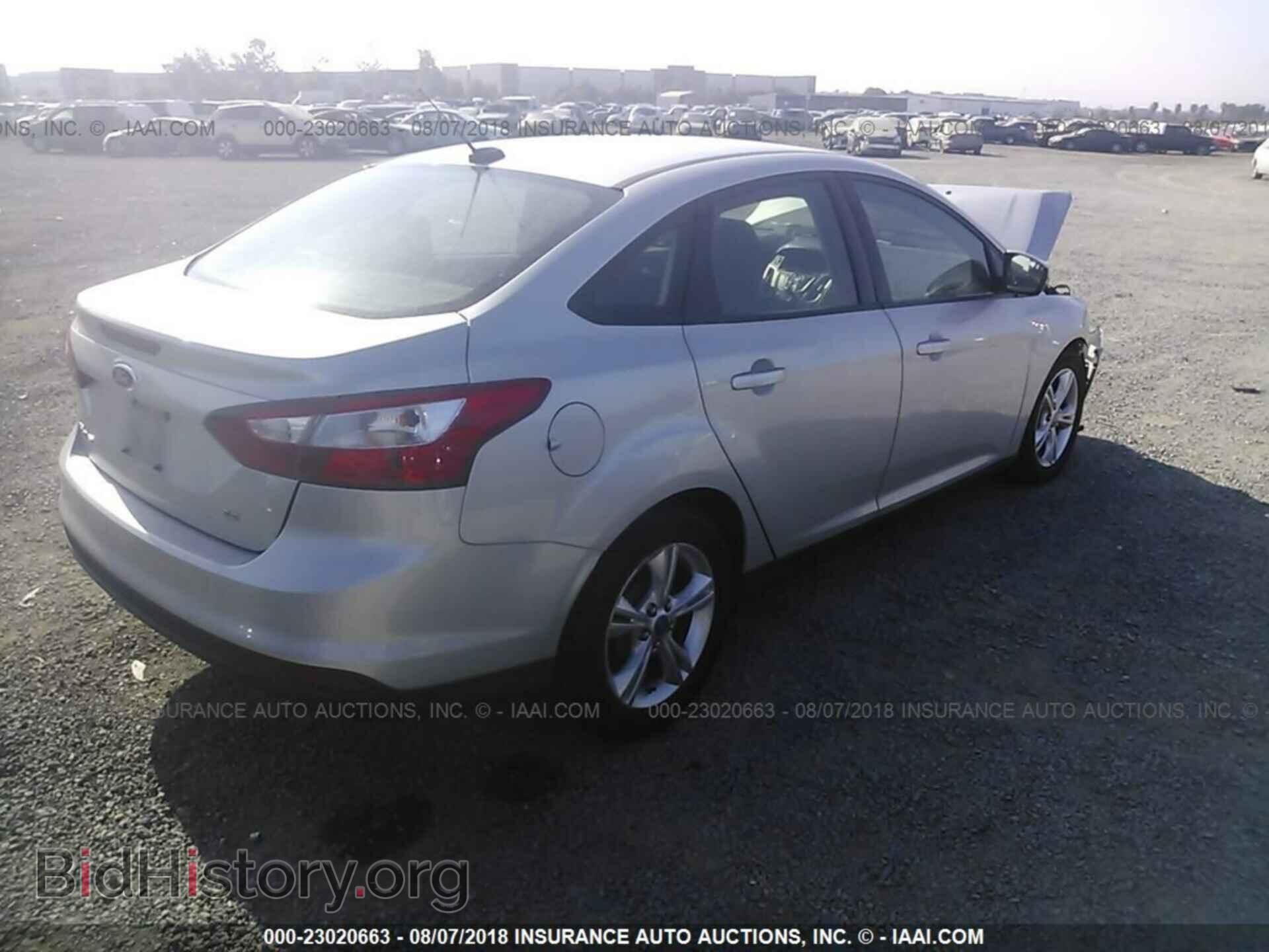 2013 Ford Focus - VIN: 1FADP3F2XDL116520 - Photo 4