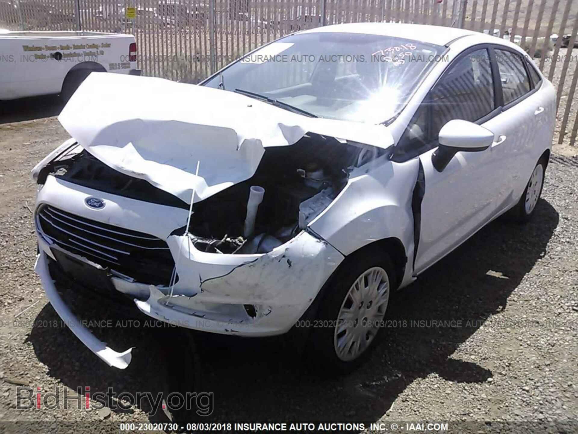 2014 Ford Fiesta - VIN: 3FADP4AJ2EM220858 - Photo 2