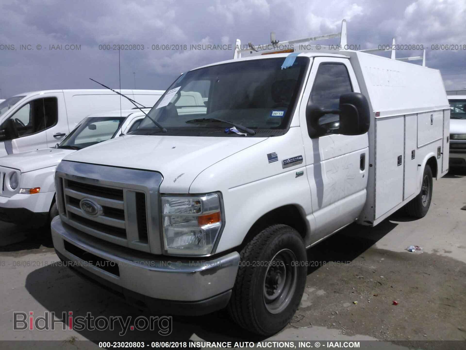 2012 Ford Econoline - VIN: 1FDSE3FL1CDA92662 - Фото 2