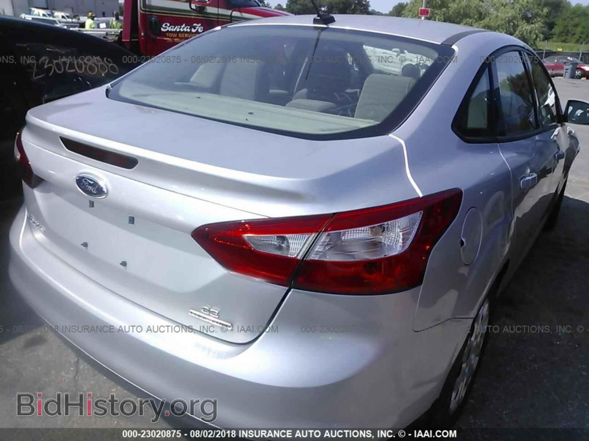 2012 Ford Focus - VIN: 1FAHP3F28CL456569 - Фото 4