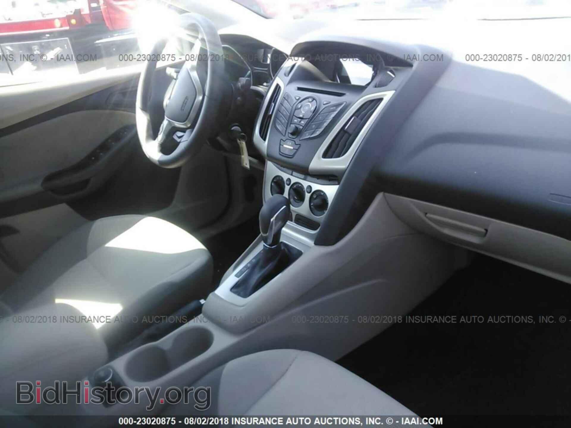 2012 Ford Focus - VIN: 1FAHP3F28CL456569 - Фото 5