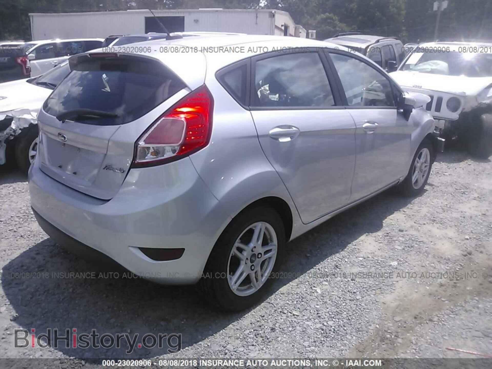 2017 Ford Fiesta - VIN: 3FADP4EJ7HM115294 - Photo 4