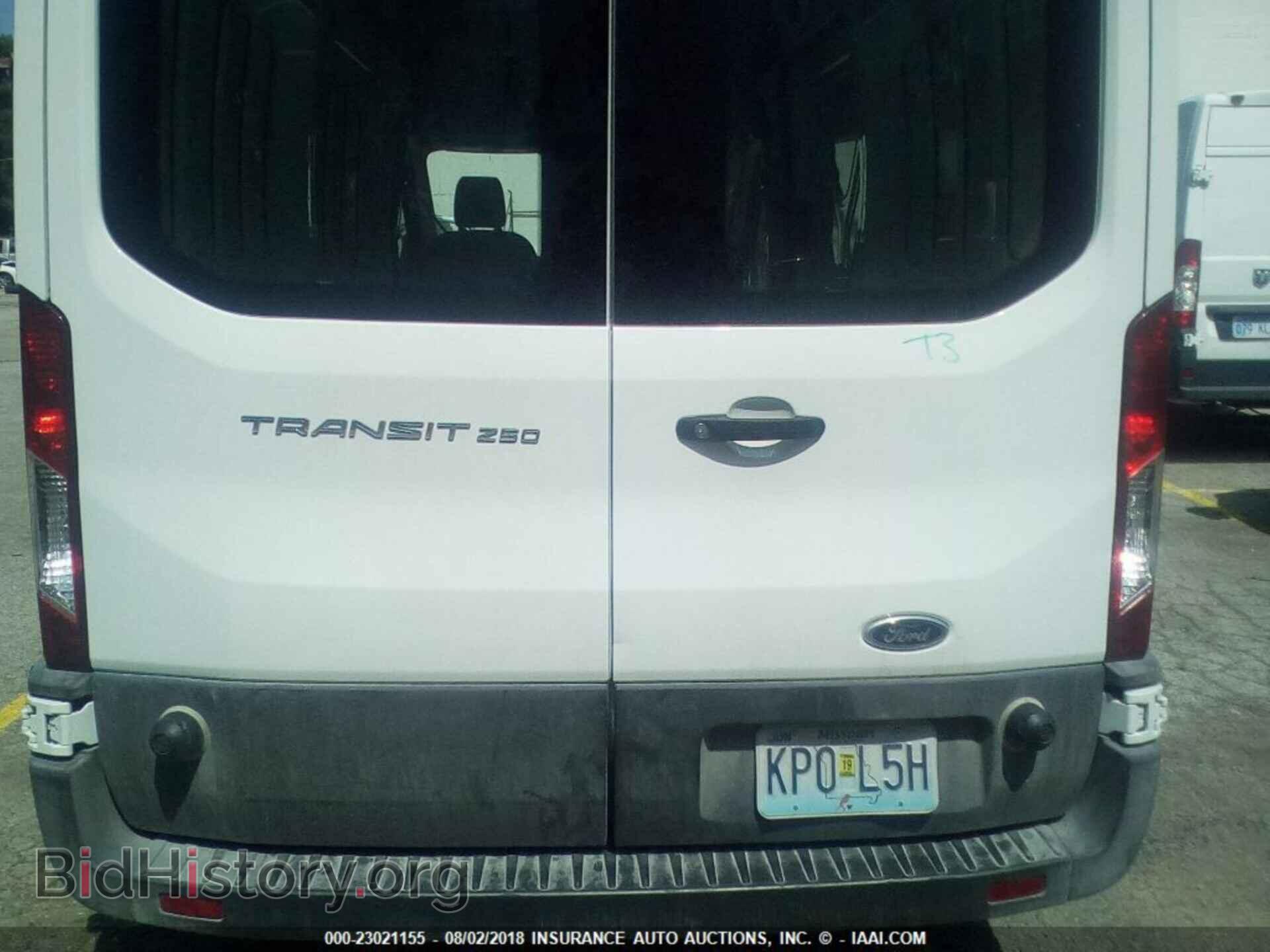 2018 Ford Transit - VIN: 1FTYR2XM0JKA84582 - Фото 7