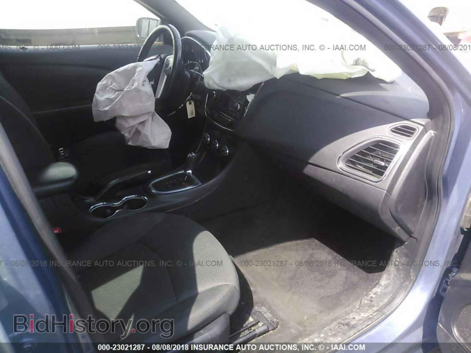 2011 Chrysler 200 - VIN: 1C3BC1FG0BN553221 - Фото 5