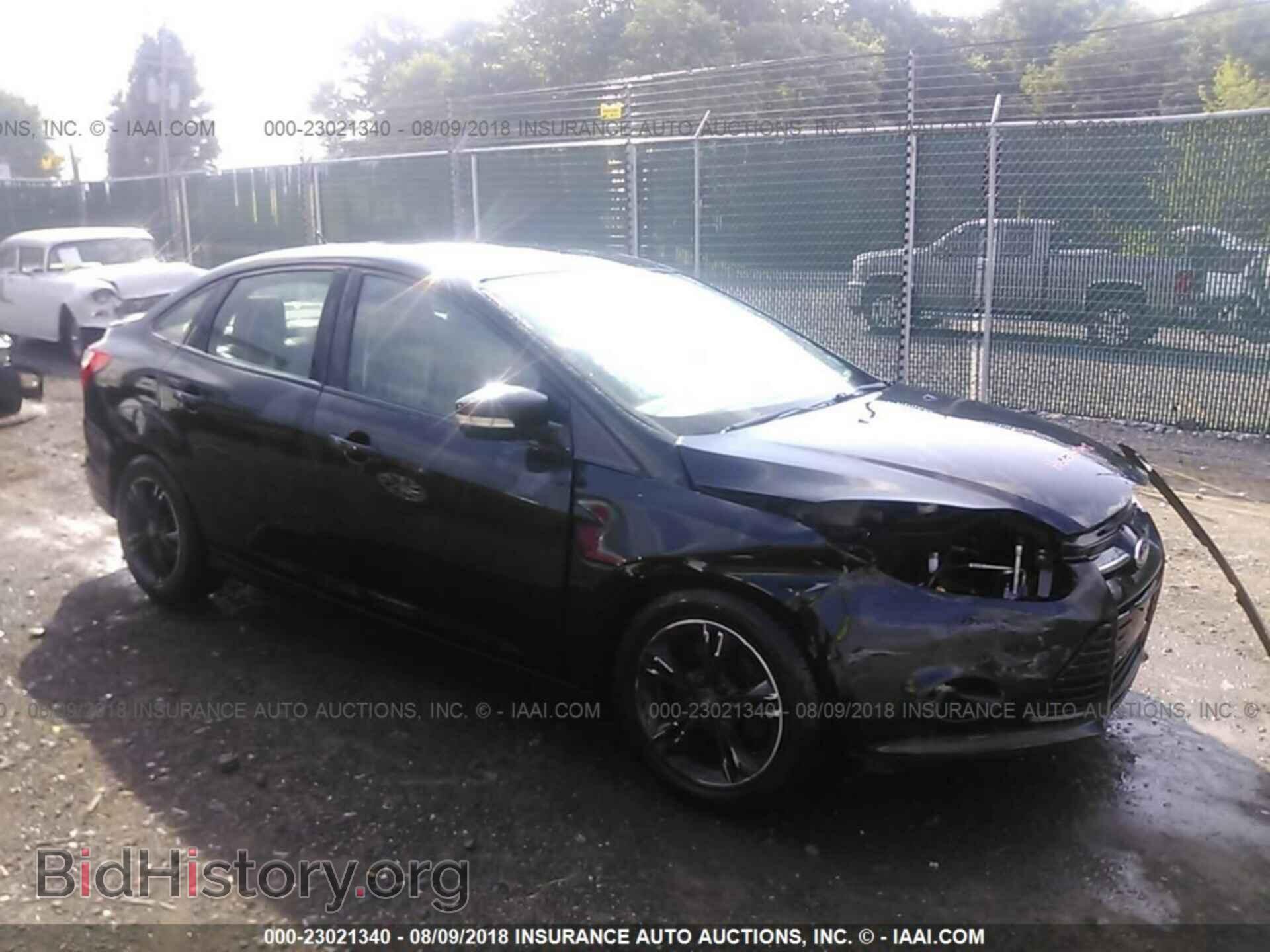 Photo 1FAHP3F28CL433826 - Ford Focus 2012
