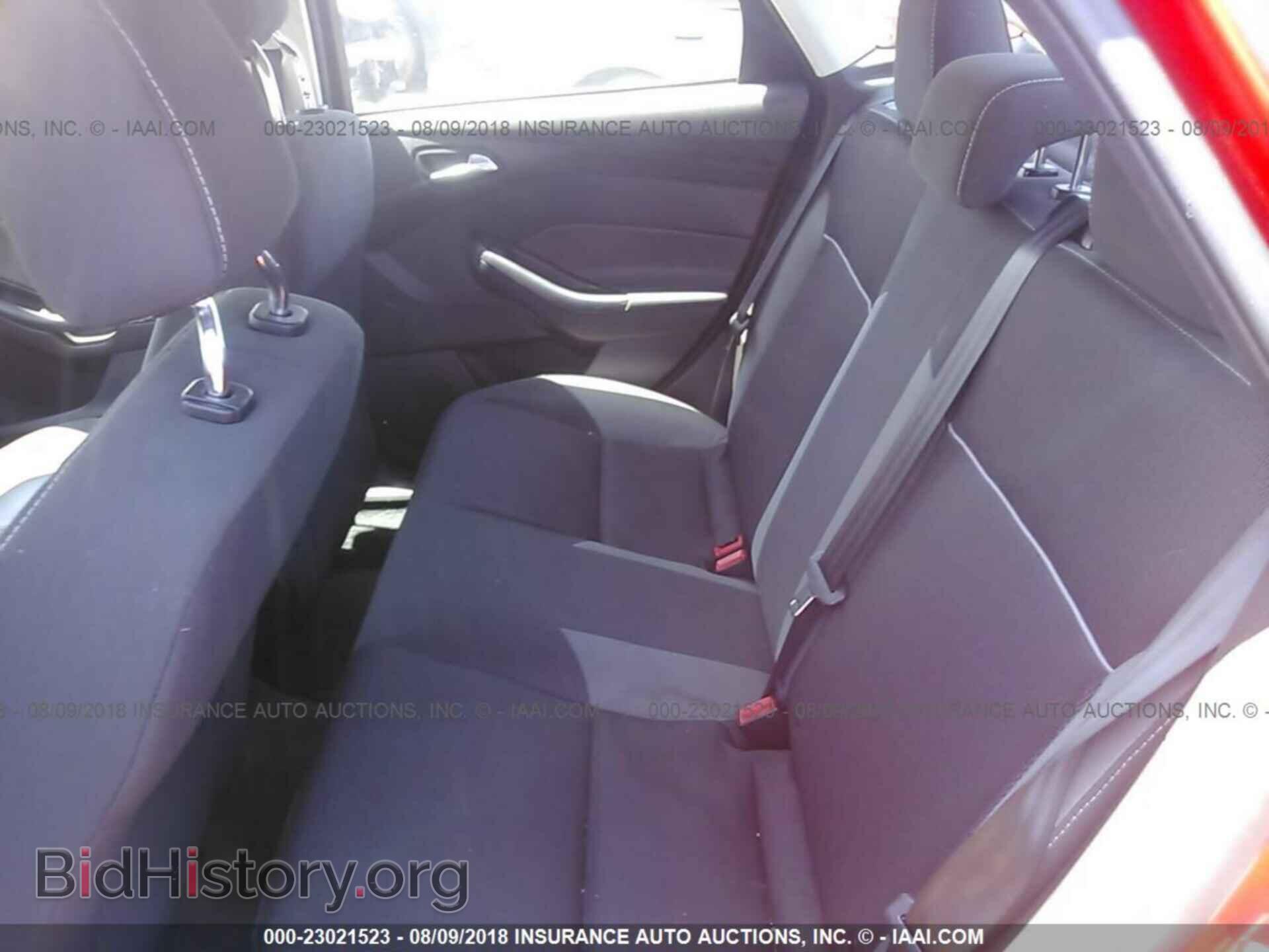 2012 Ford Focus - VIN: 1FAHP3F27CL187805 - Photo 8