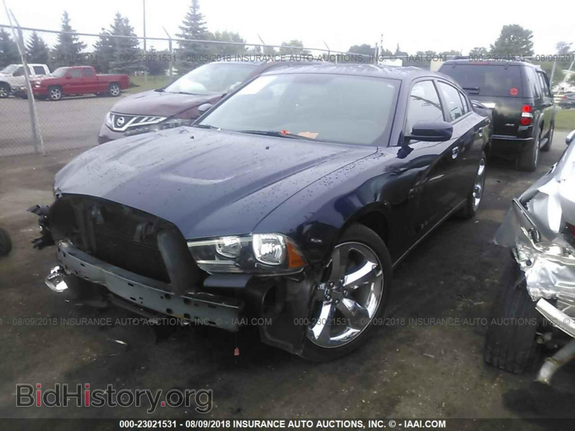 2012 Dodge Charger - VIN: 2C3CDXHG4CH132212 - Фото 2