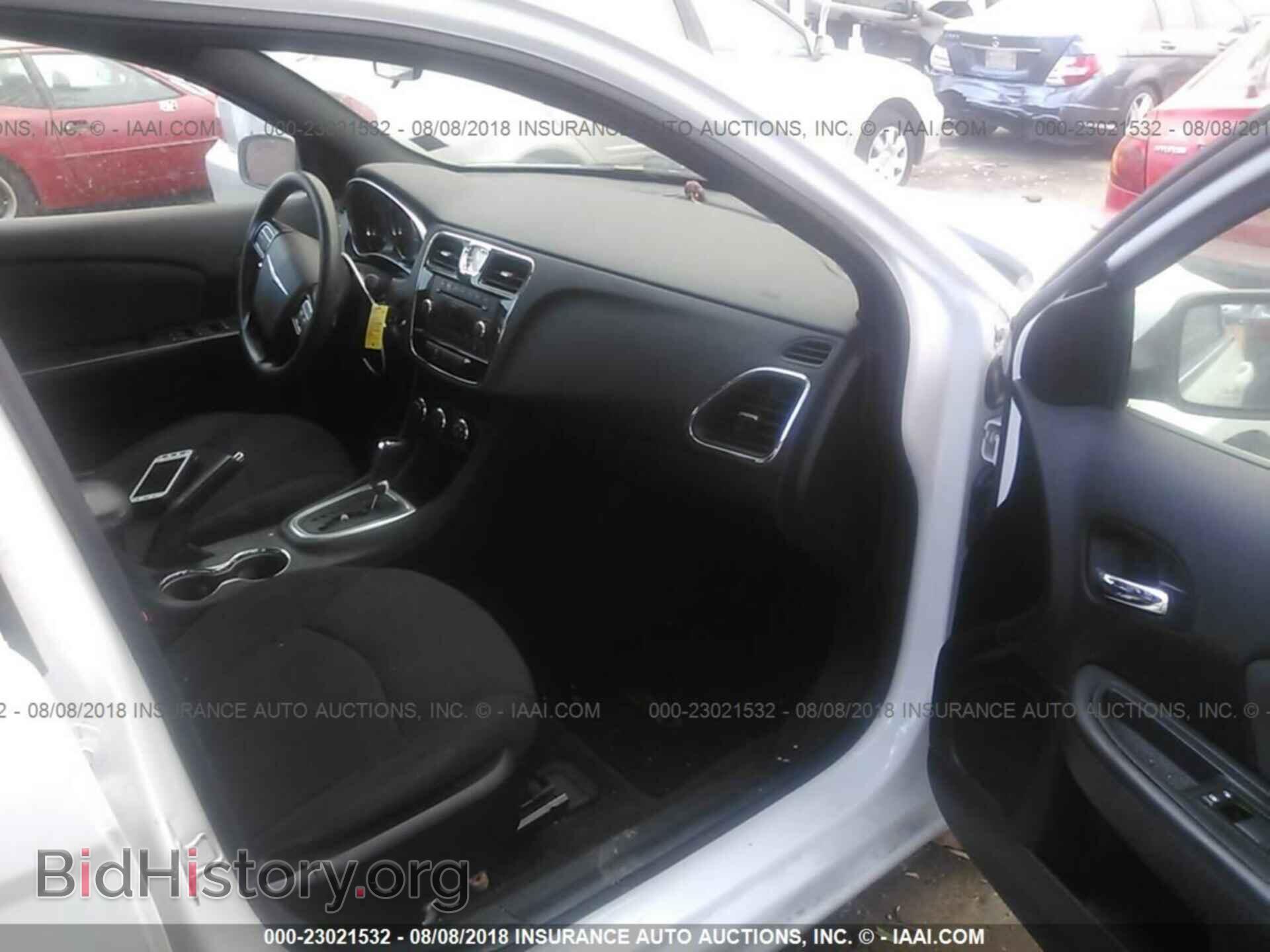2012 CHRYSLER 200 - VIN: 1C3CCBABXCN223058 - Фото 5