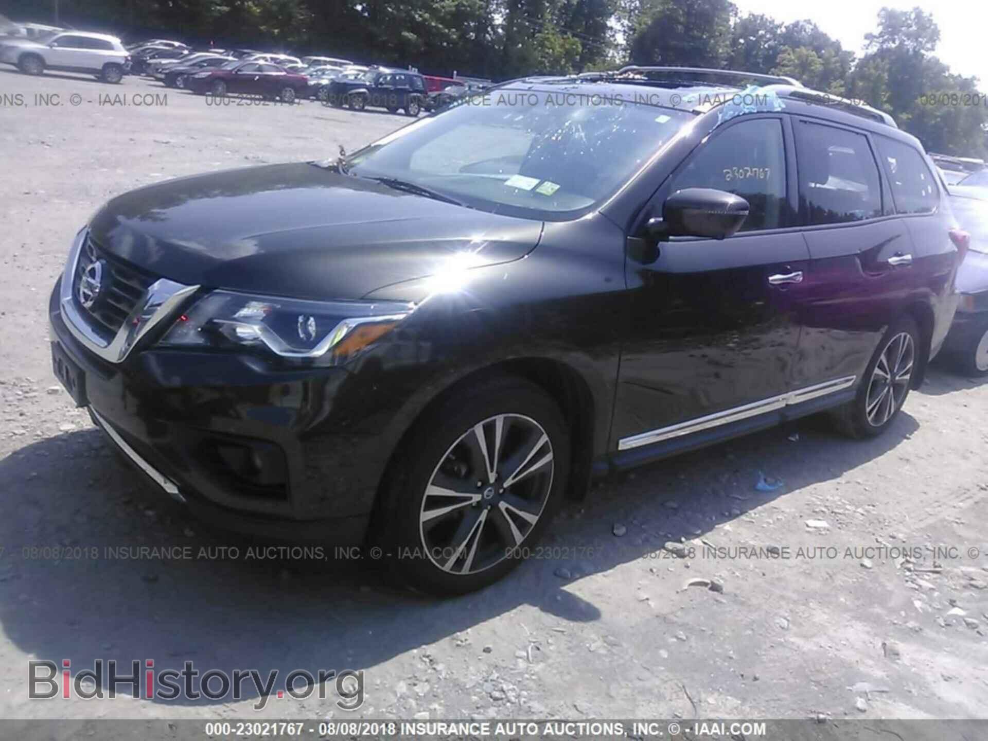2017 Nissan Pathfinder - VIN: 5N1DR2MM4HC619867 - Фото 2