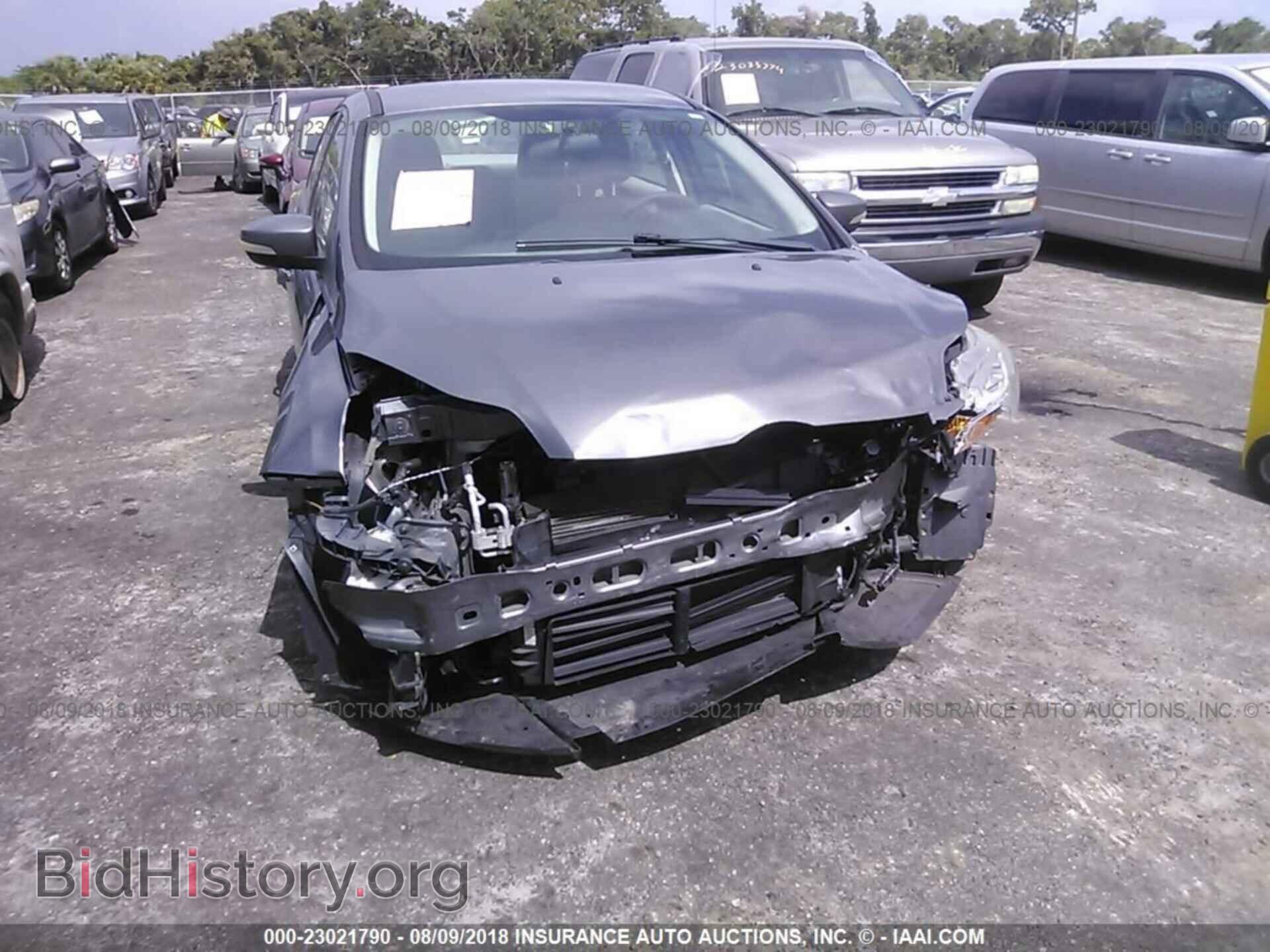 2013 Ford Focus - VIN: 1FADP3F2XDL241307 - Photo 6