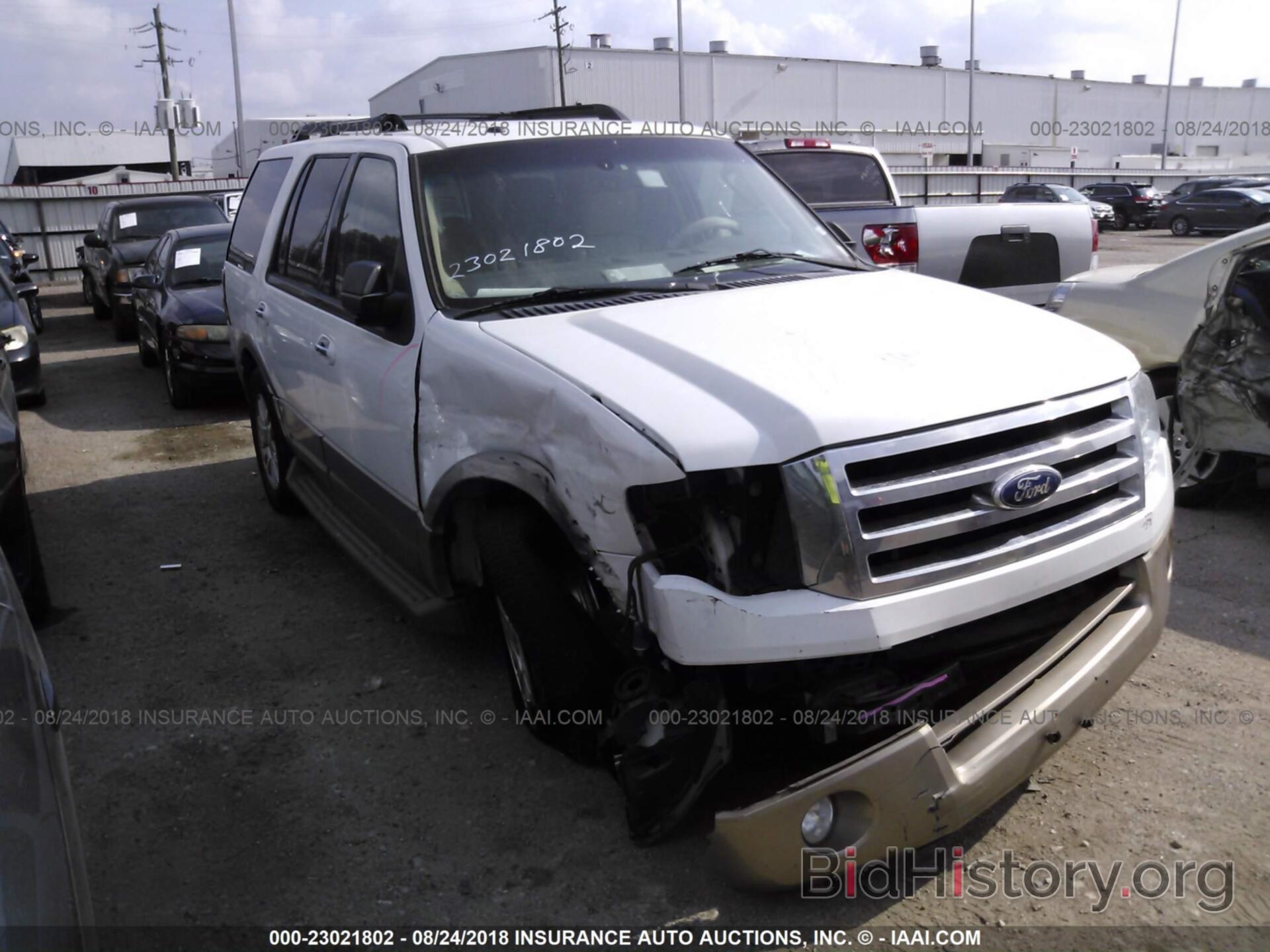 Photo 1FMJU1H50BEF38780 - Ford Expedition 2011