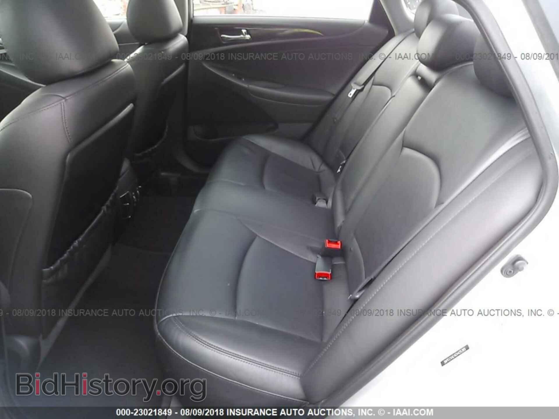 2012 Hyundai Sonata - VIN: 5NPEC4AC4CH425385 - Photo 8