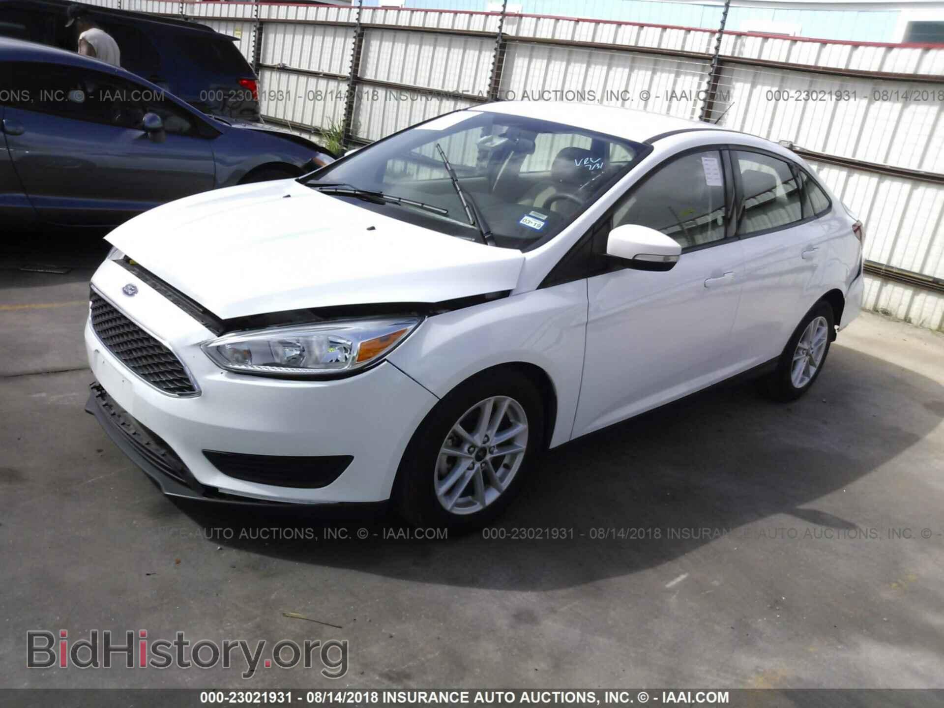 2017 Ford Focus - VIN: 1FADP3F22HL249620 - Фото 2