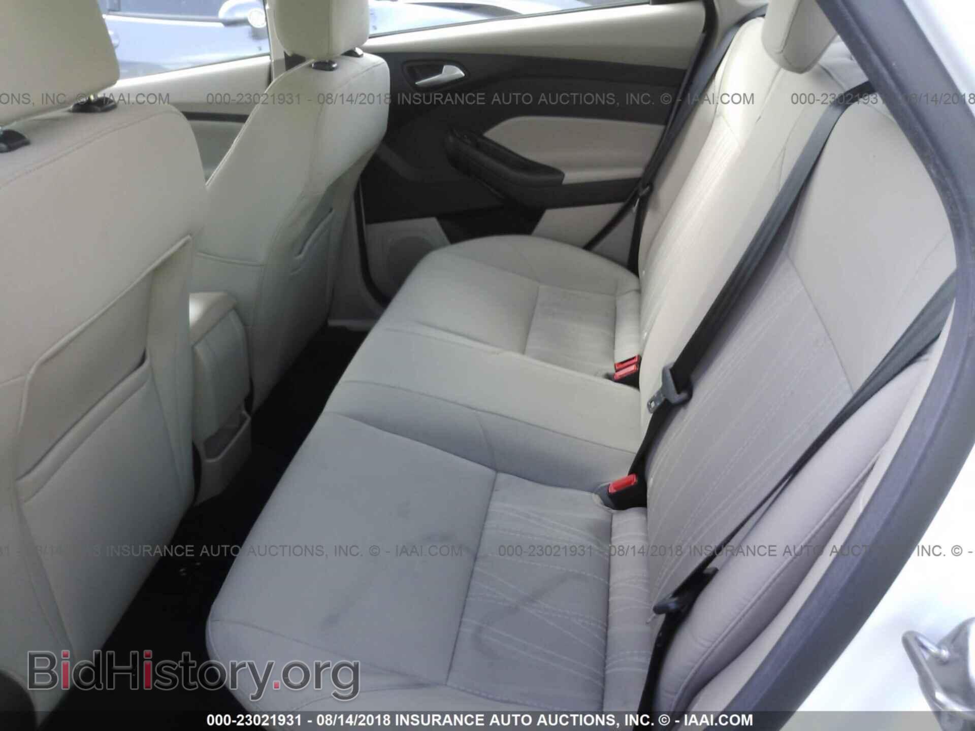 2017 Ford Focus - VIN: 1FADP3F22HL249620 - Фото 8