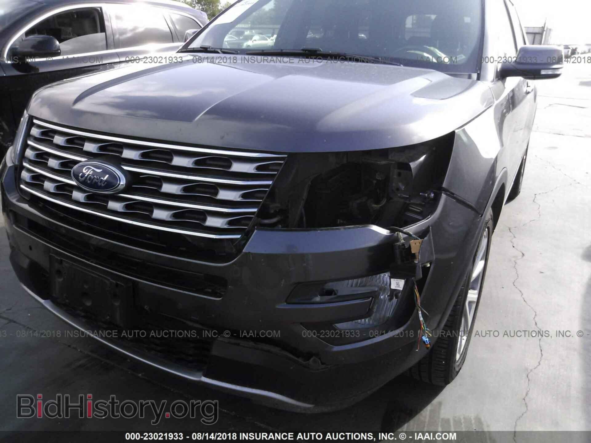 2017 Ford Explorer - VIN: 1FM5K8F80HGC38666 - Photo 6