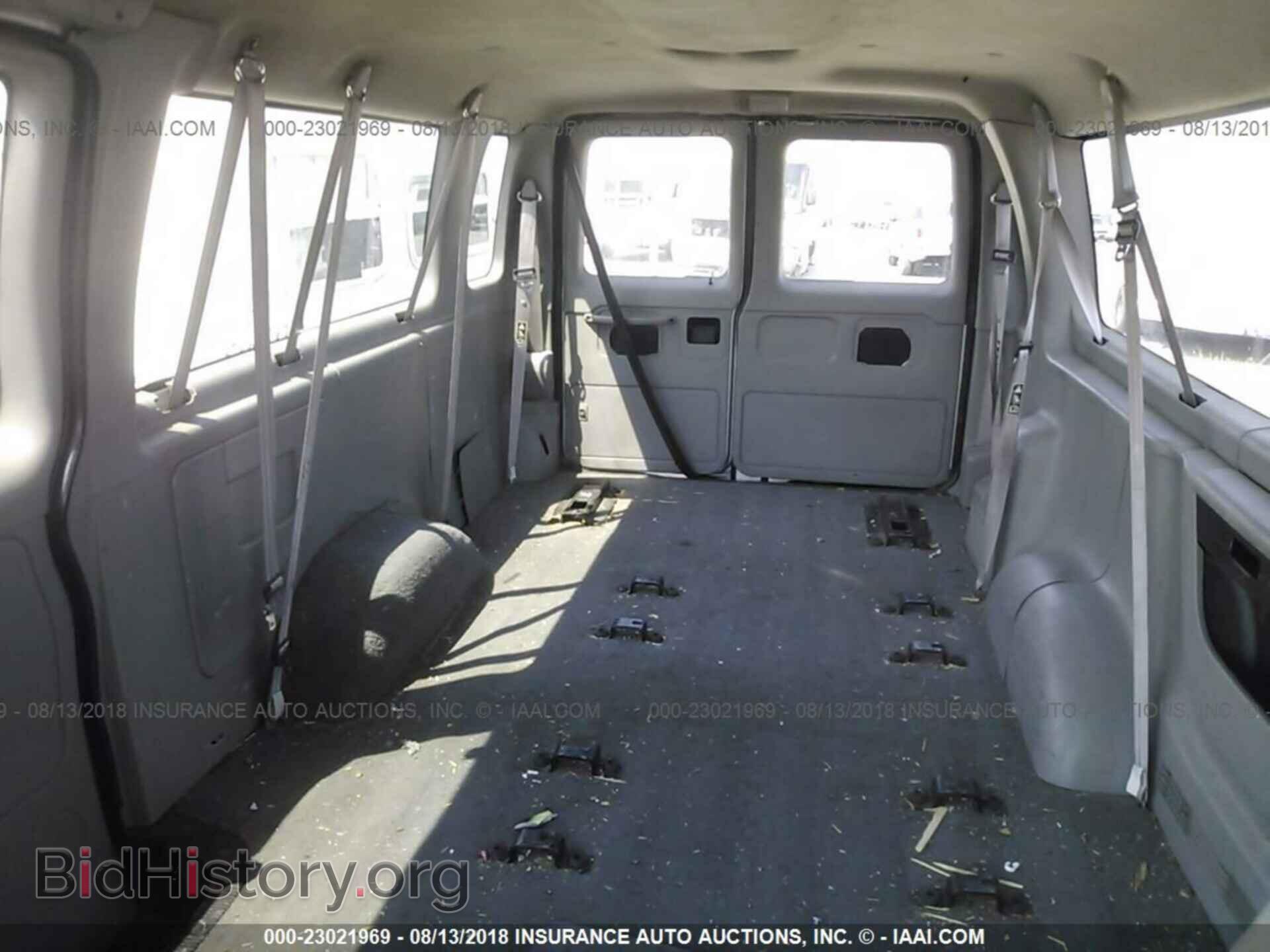 2000 FORD ECONOLINE - VIN: 1FBSS31L5YHA18606 - Фото 8