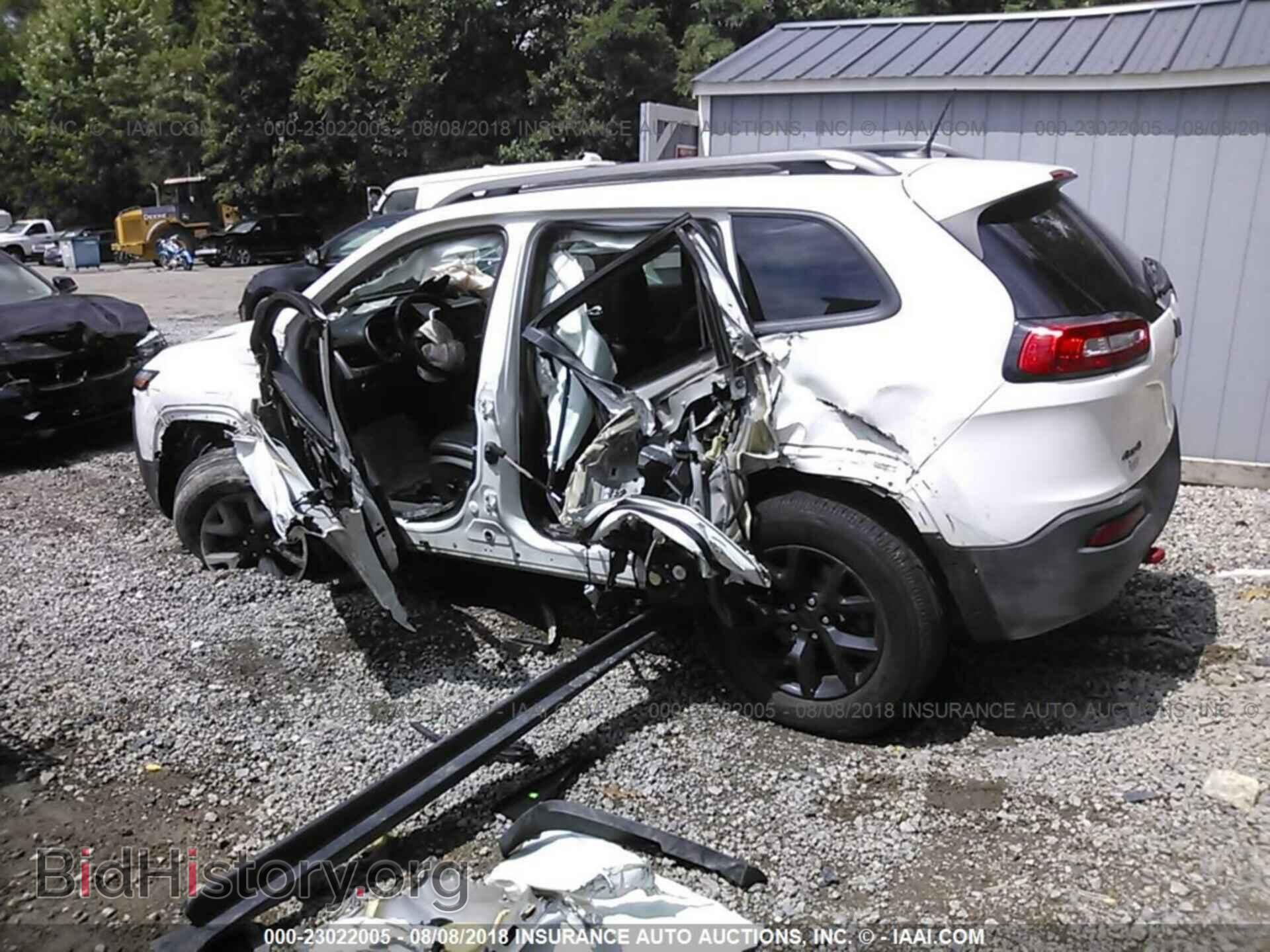 2015 Jeep Cherokee - VIN: 1C4PJMBS0FW648249 - Фото 3