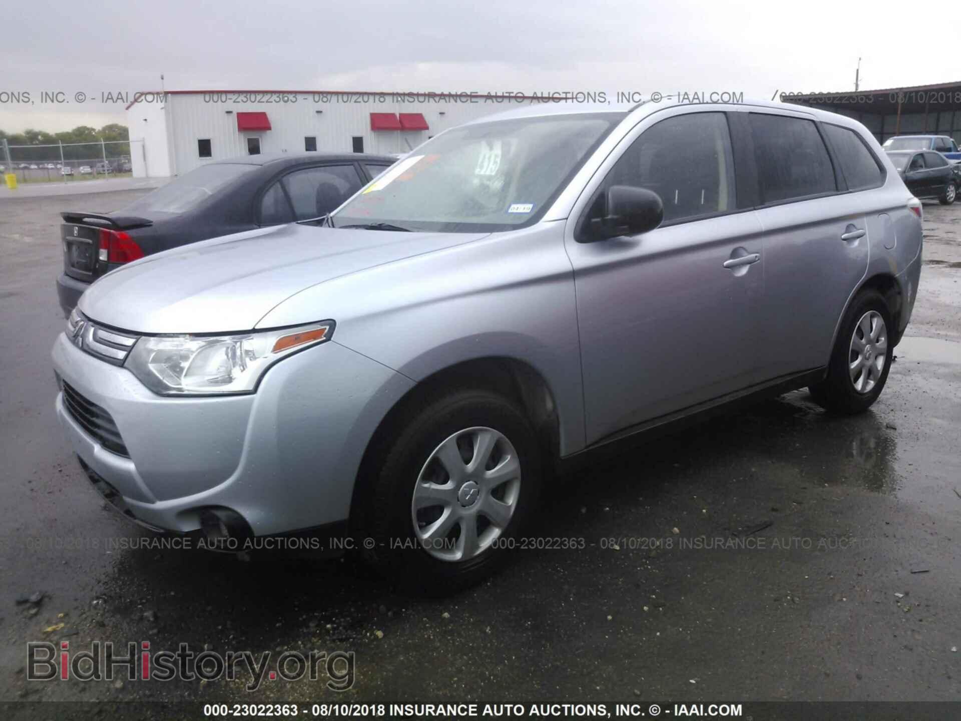 2014 Mitsubishi Outlander - VIN: JA4AD2A30EZ007346 - Фото 2