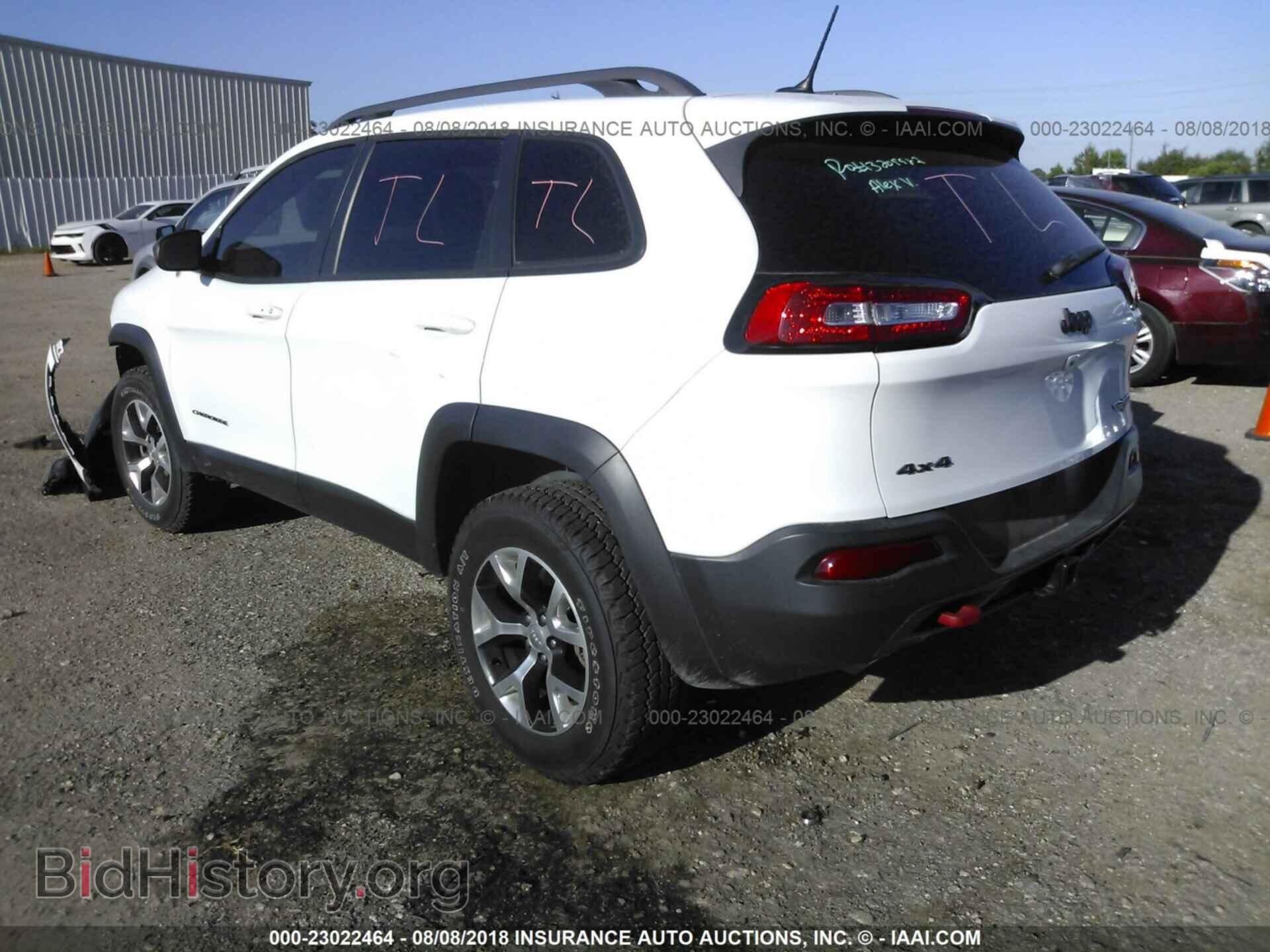 2015 Jeep Cherokee - VIN: 1C4PJMBS8FW653490 - Фото 3