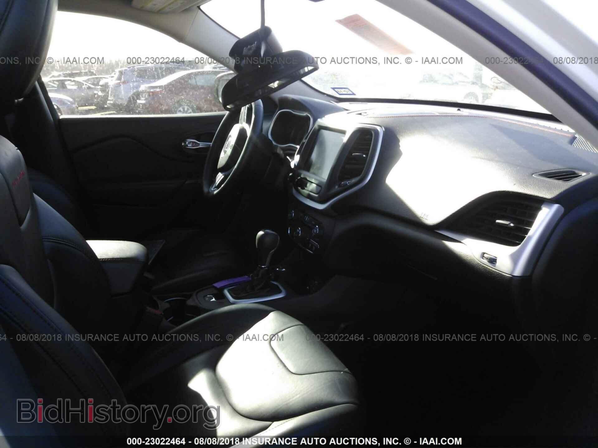 2015 Jeep Cherokee - VIN: 1C4PJMBS8FW653490 - Фото 5