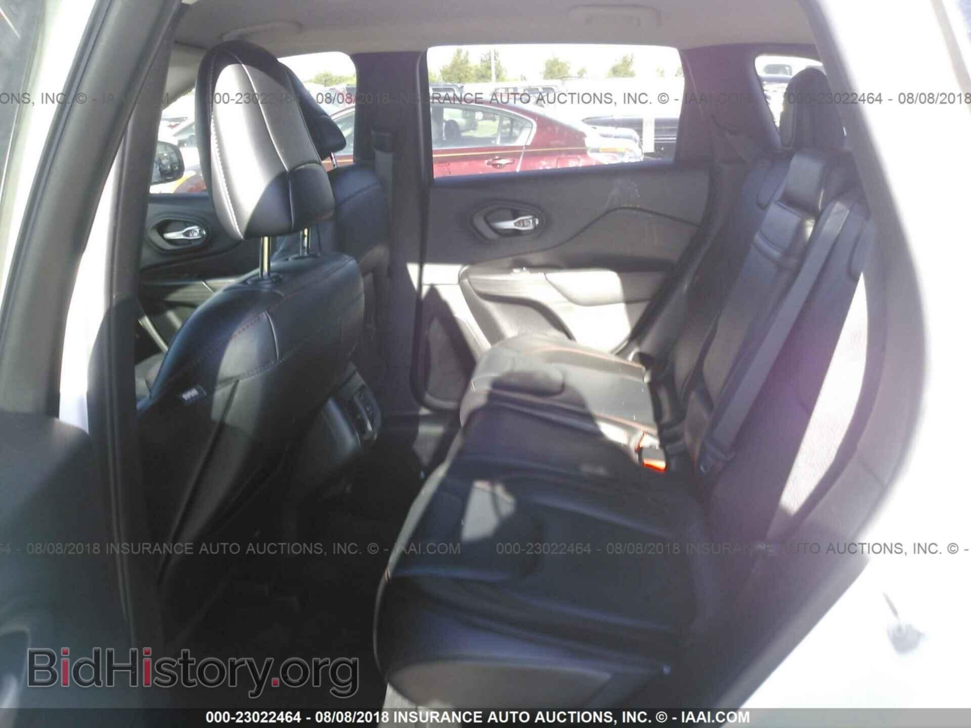 2015 Jeep Cherokee - VIN: 1C4PJMBS8FW653490 - Фото 8