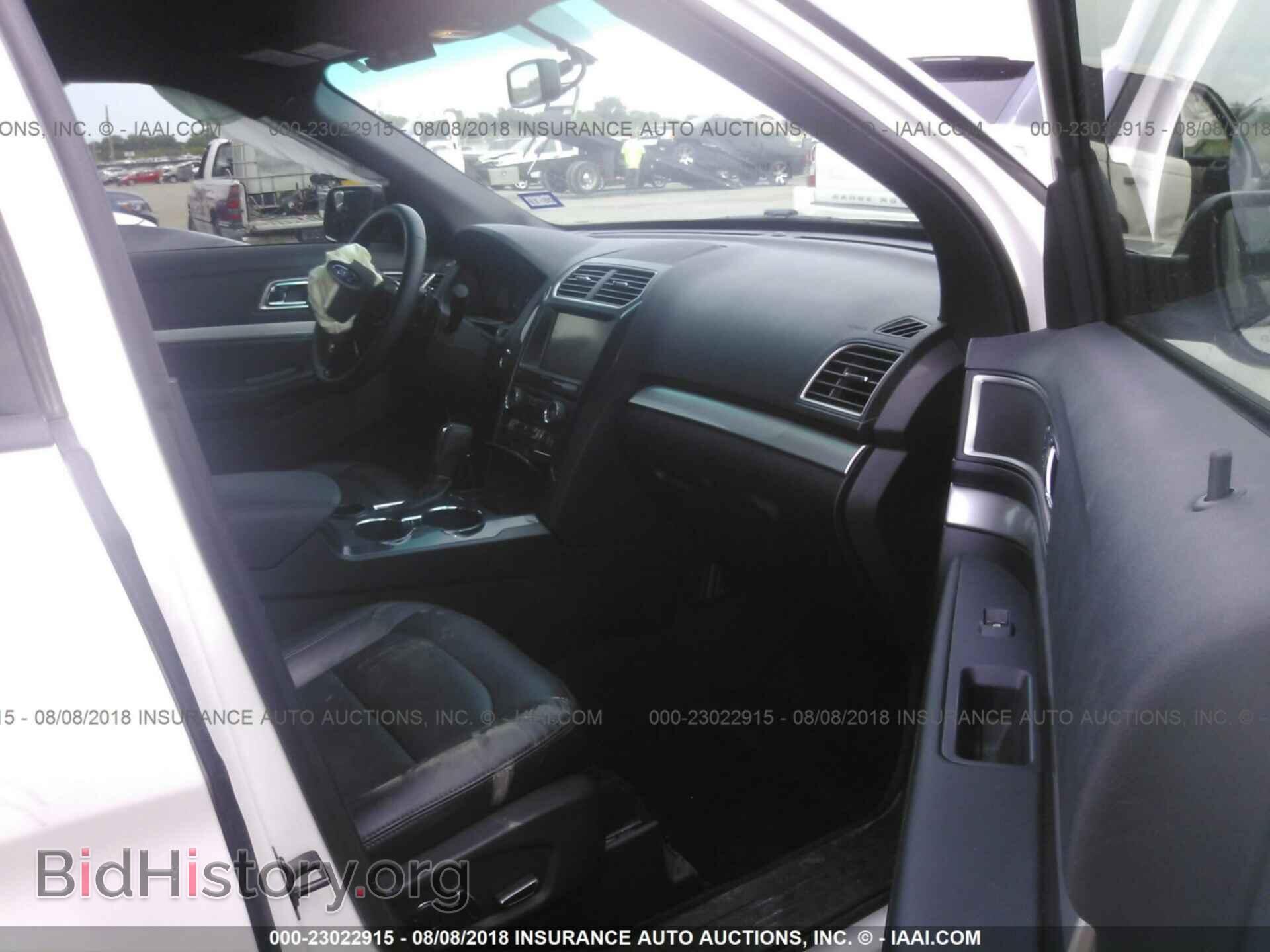 2016 Ford Explorer - VIN: 1FM5K7D85GGA24672 - Photo 5