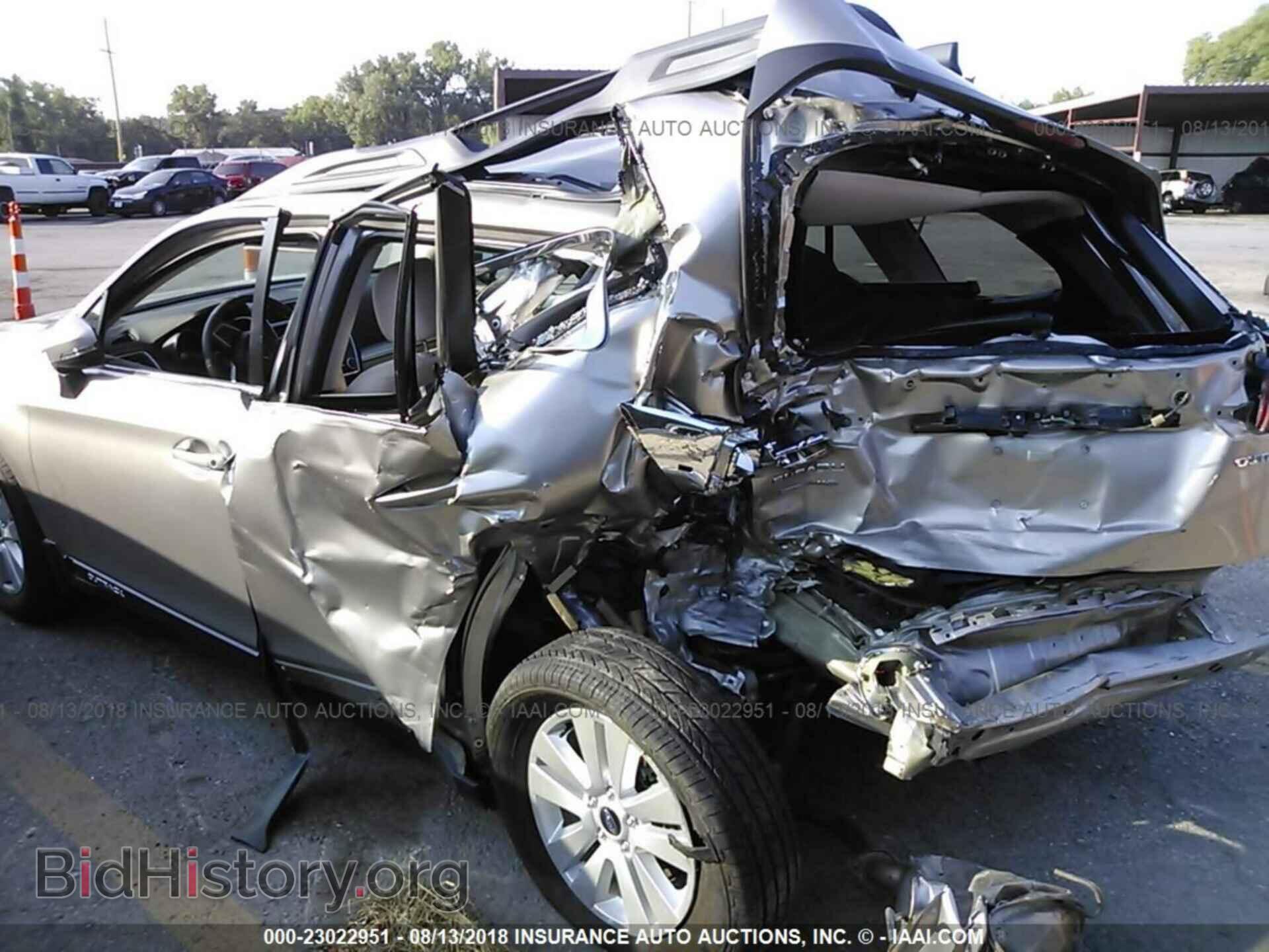 2018 Subaru Outback - VIN: 4S4BSAFC9J3288400 - Фото 6