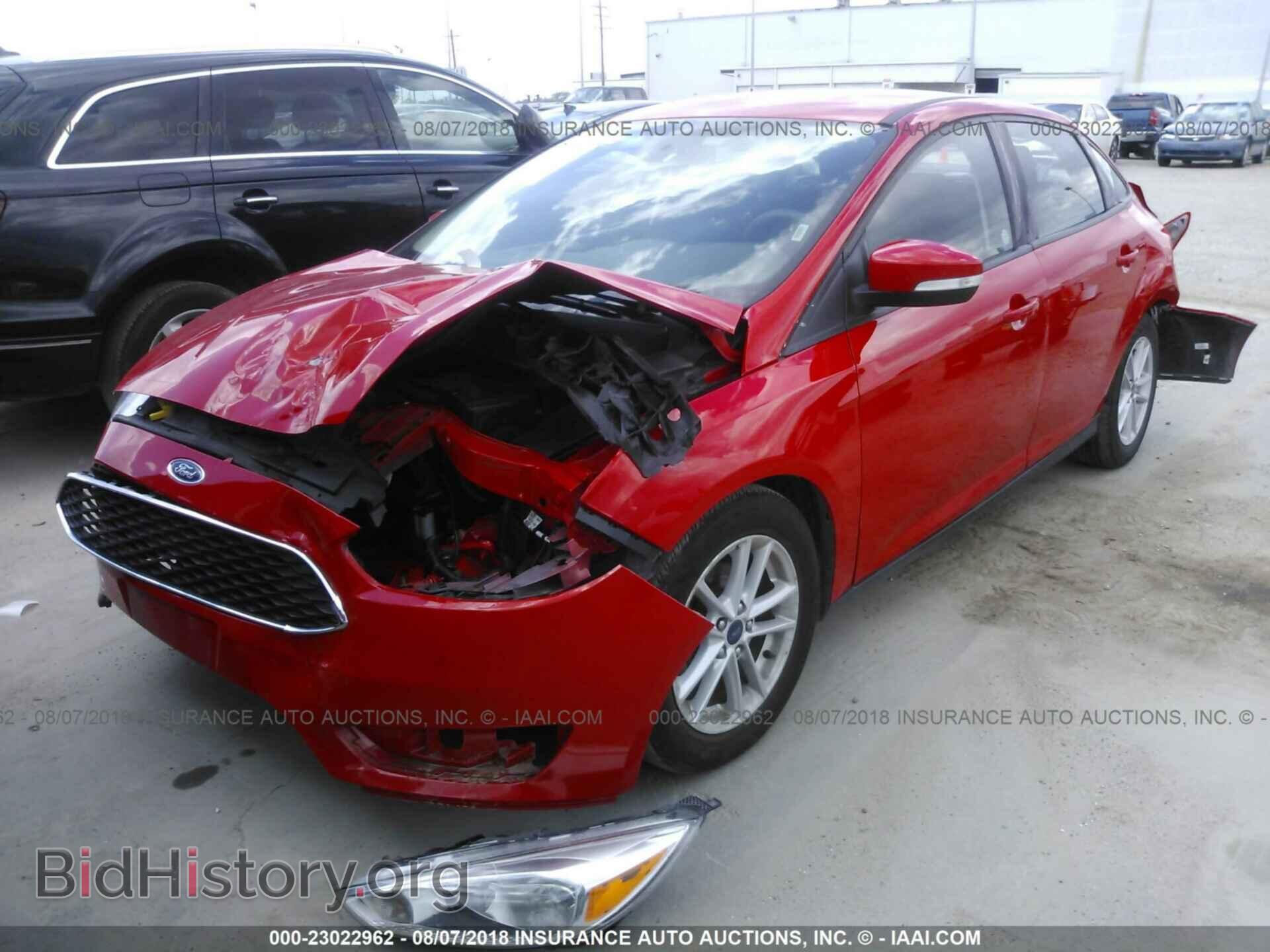 2017 Ford Focus - VIN: 1FADP3F27HL267546 - Photo 2