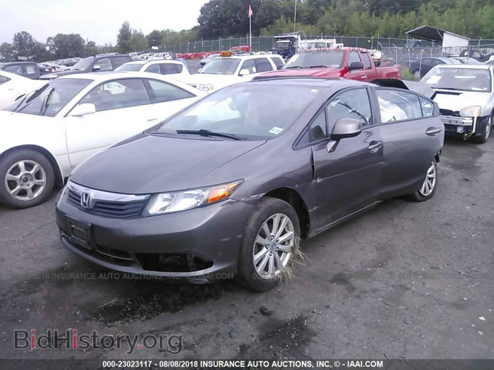 2012 Honda Civic - VIN: 19XFB2F98CE329773 - Photo 2