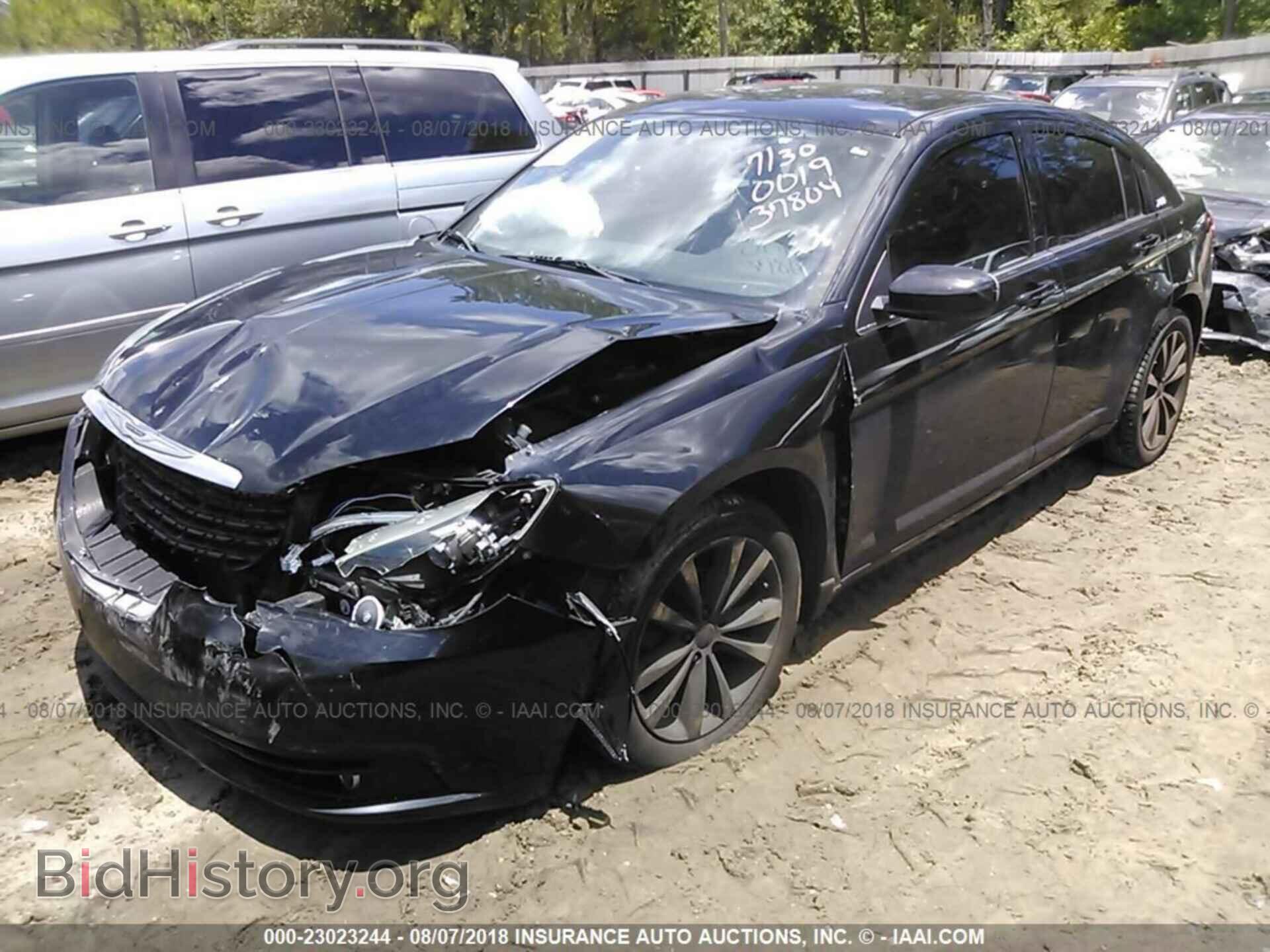2013 CHRYSLER 200 - VIN: 1C3CCBBB0DN690019 - Фото 2