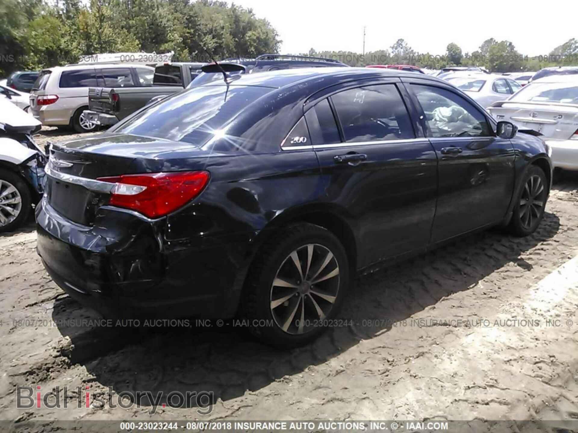 2013 CHRYSLER 200 - VIN: 1C3CCBBB0DN690019 - Фото 4