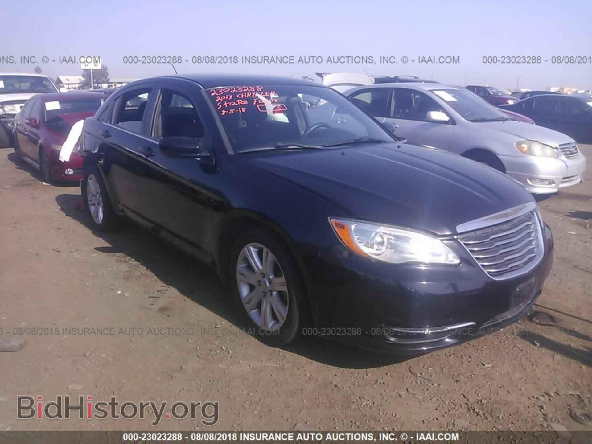 Photo 1C3CCBAB8DN686933 - Chrysler 200 2013
