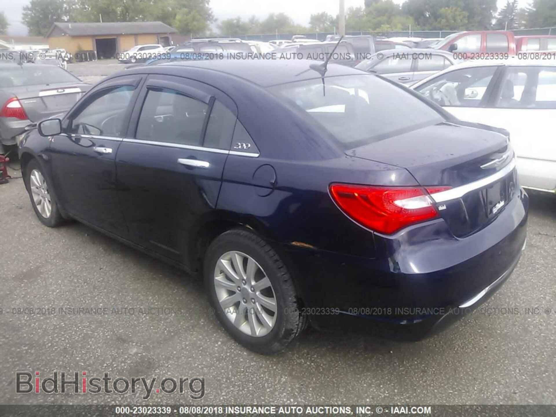 2013 Chrysler 200 - VIN: 1C3CCBCG2DN674494 - Photo 3