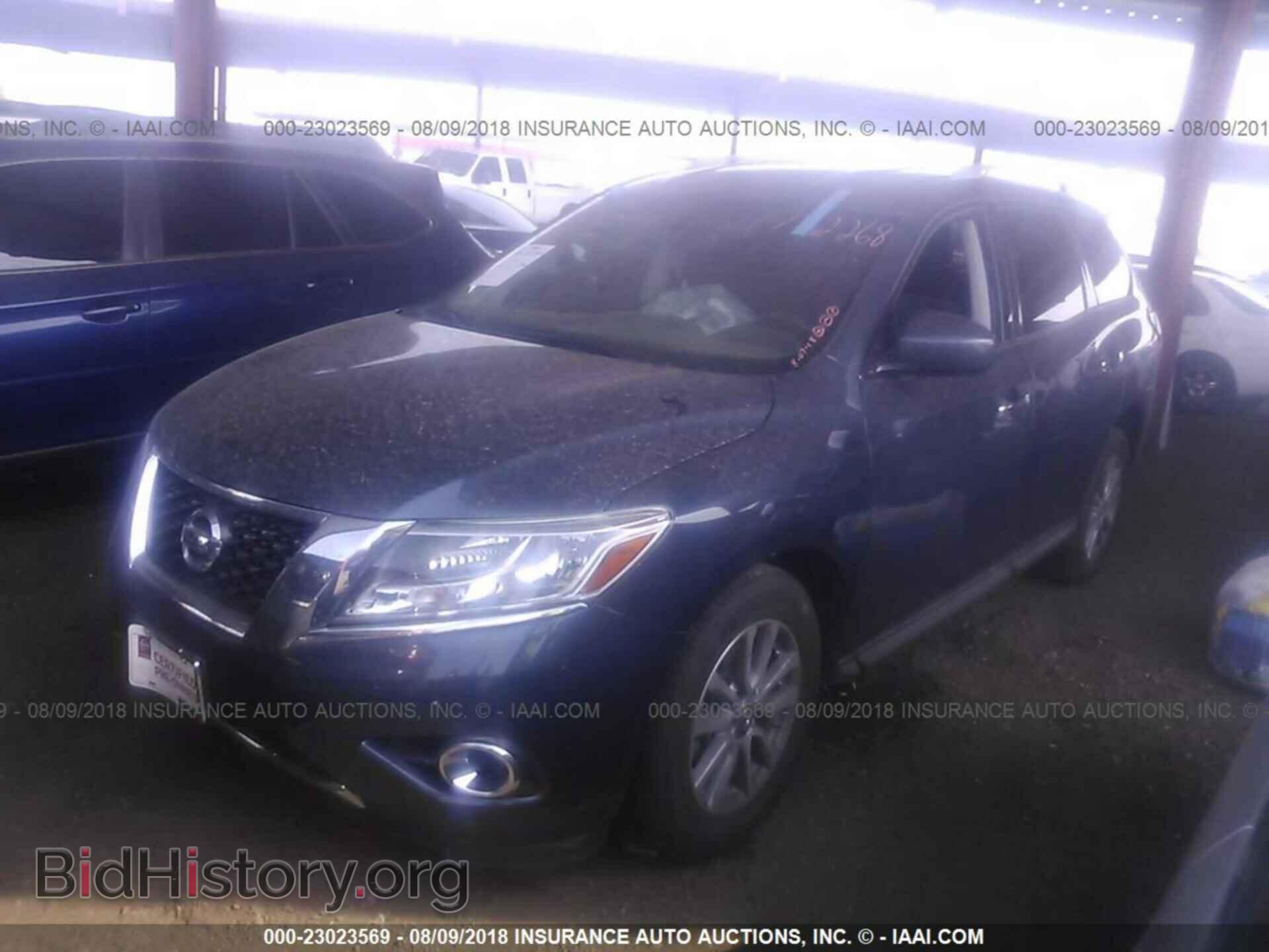 2016 Nissan Pathfinder - VIN: 5N1AR2MN2GC638363 - Фото 2