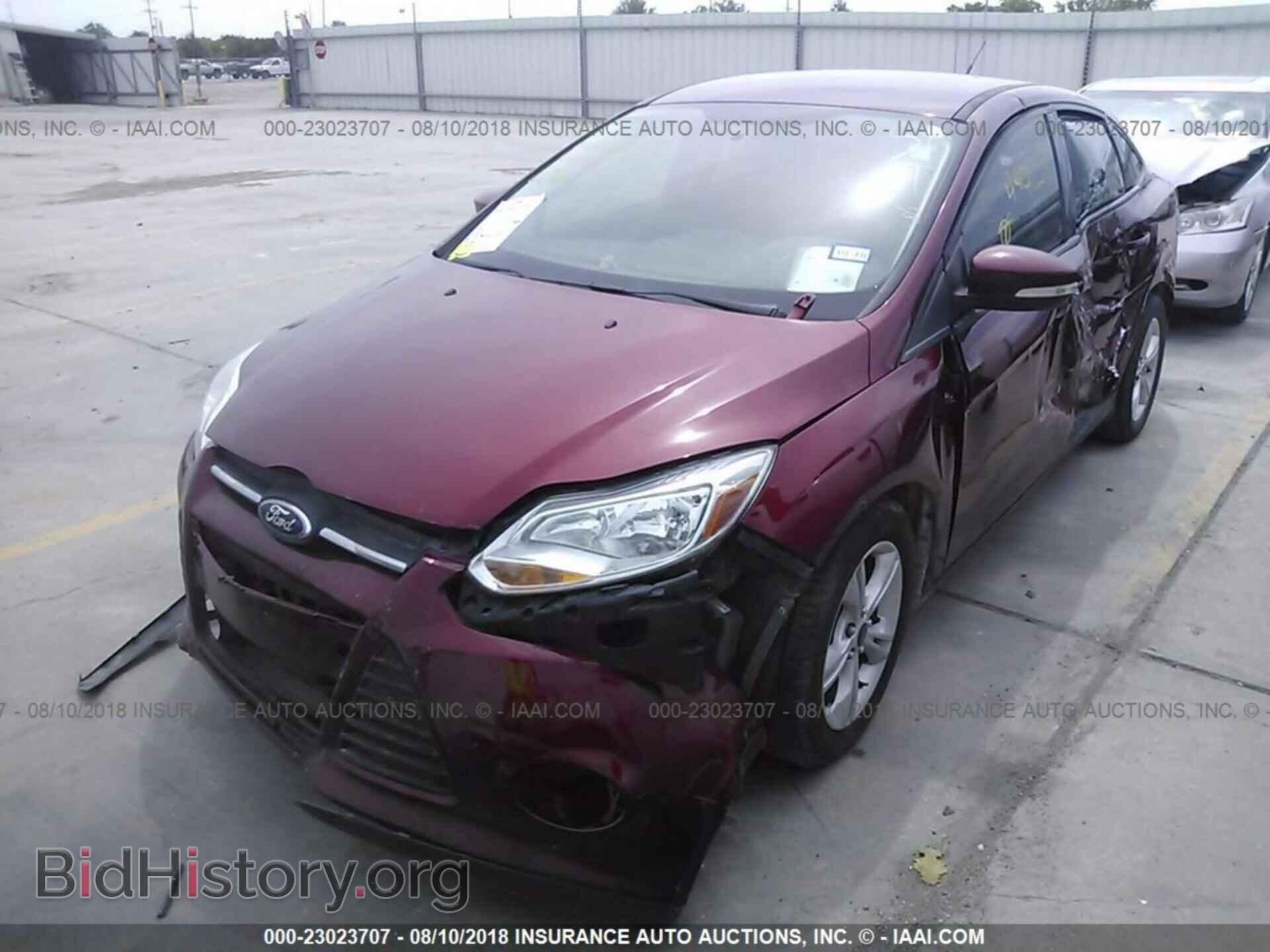 2014 Ford Focus - VIN: 1FADP3F22EL440076 - Фото 2