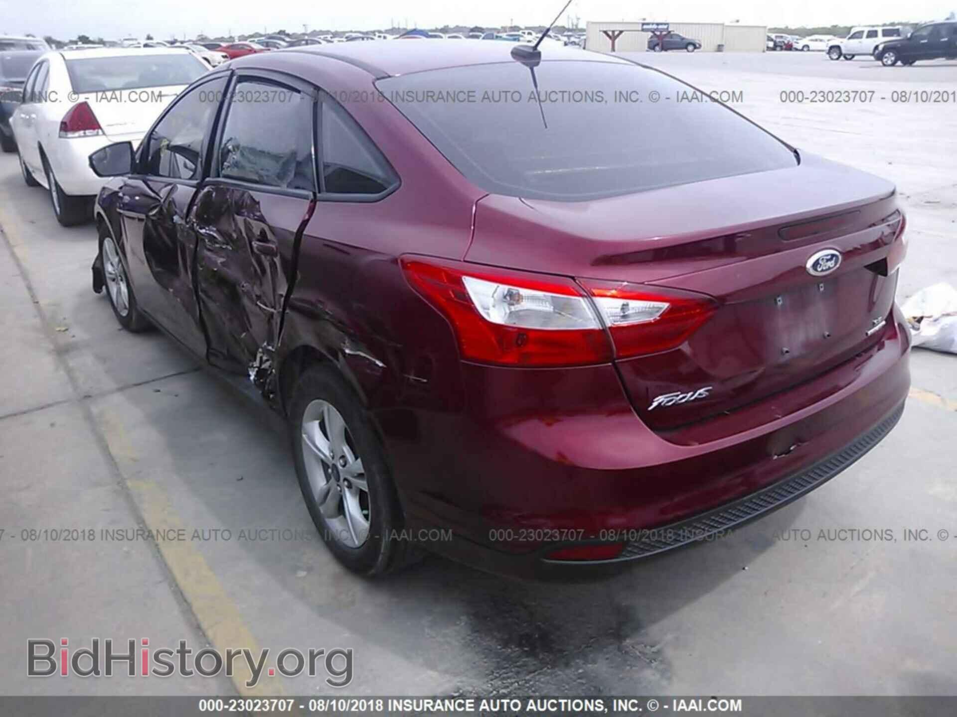 2014 Ford Focus - VIN: 1FADP3F22EL440076 - Фото 3