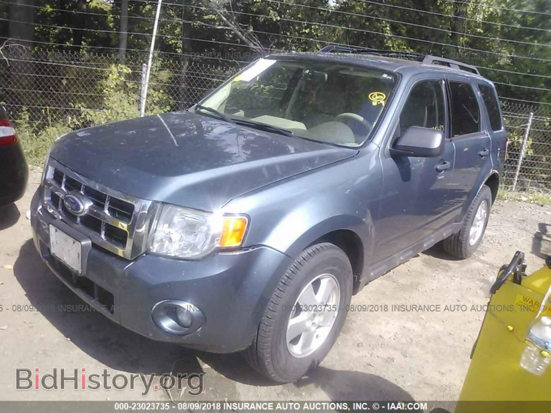 2012 Ford Escape - VIN: 1FMCU0D75CKA87407 - Фото 2