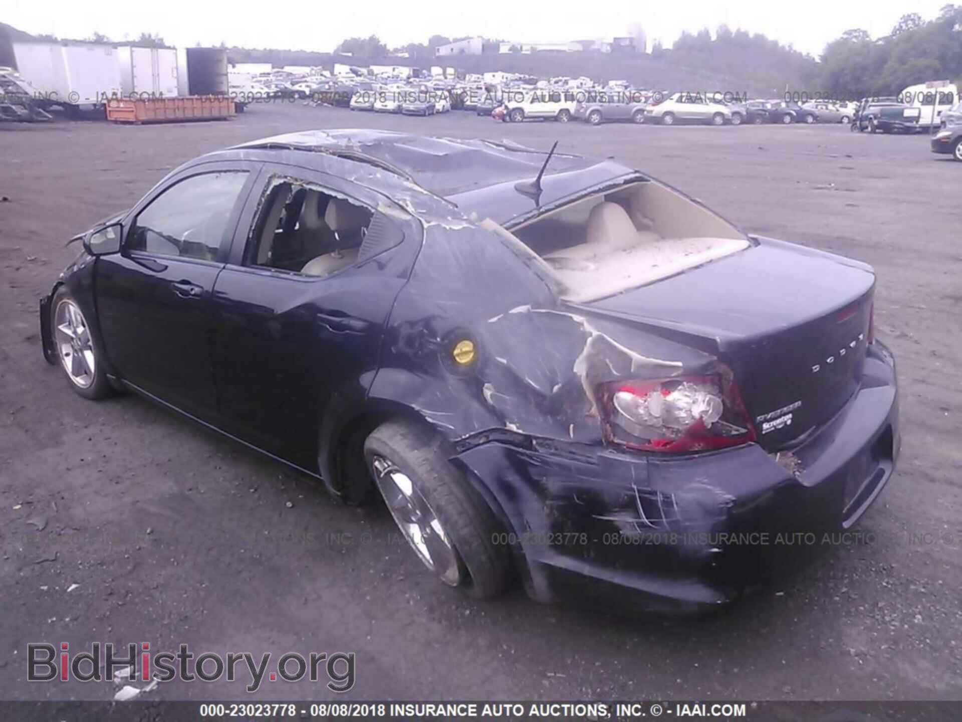 2011 Dodge Avenger - VIN: 1B3BD2FG8BN551684 - Photo 3